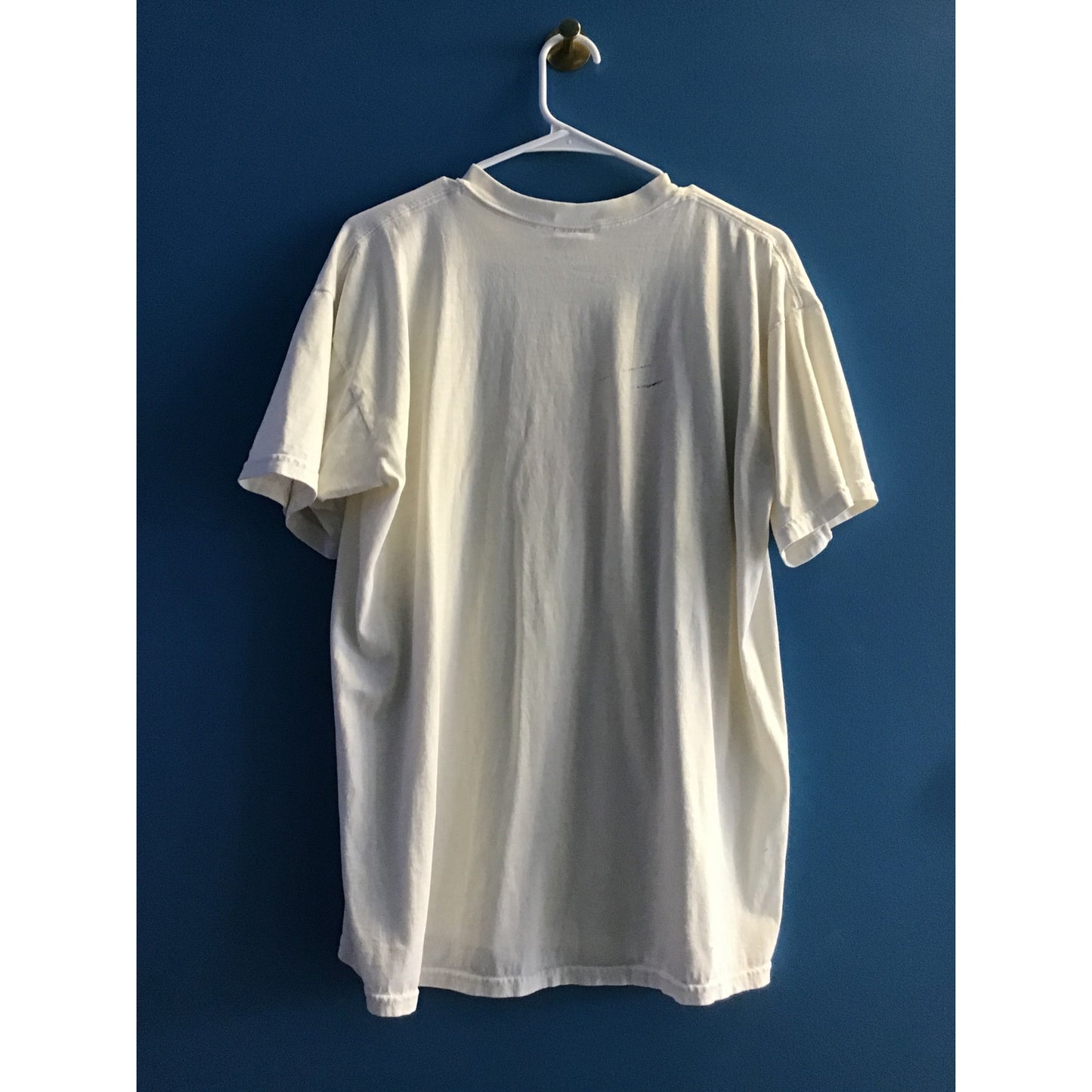 Fruit of the Loom IU Hoosiers Fitness Showdown 2001 Graphic Print White Shirt XL