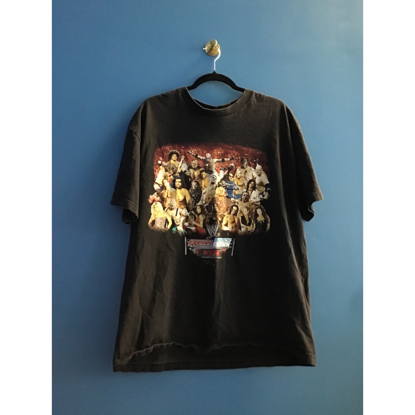 2007 Vintage WWE Smackdown Raw ECW Graphic Short Sleeve Tee Men's Size XL