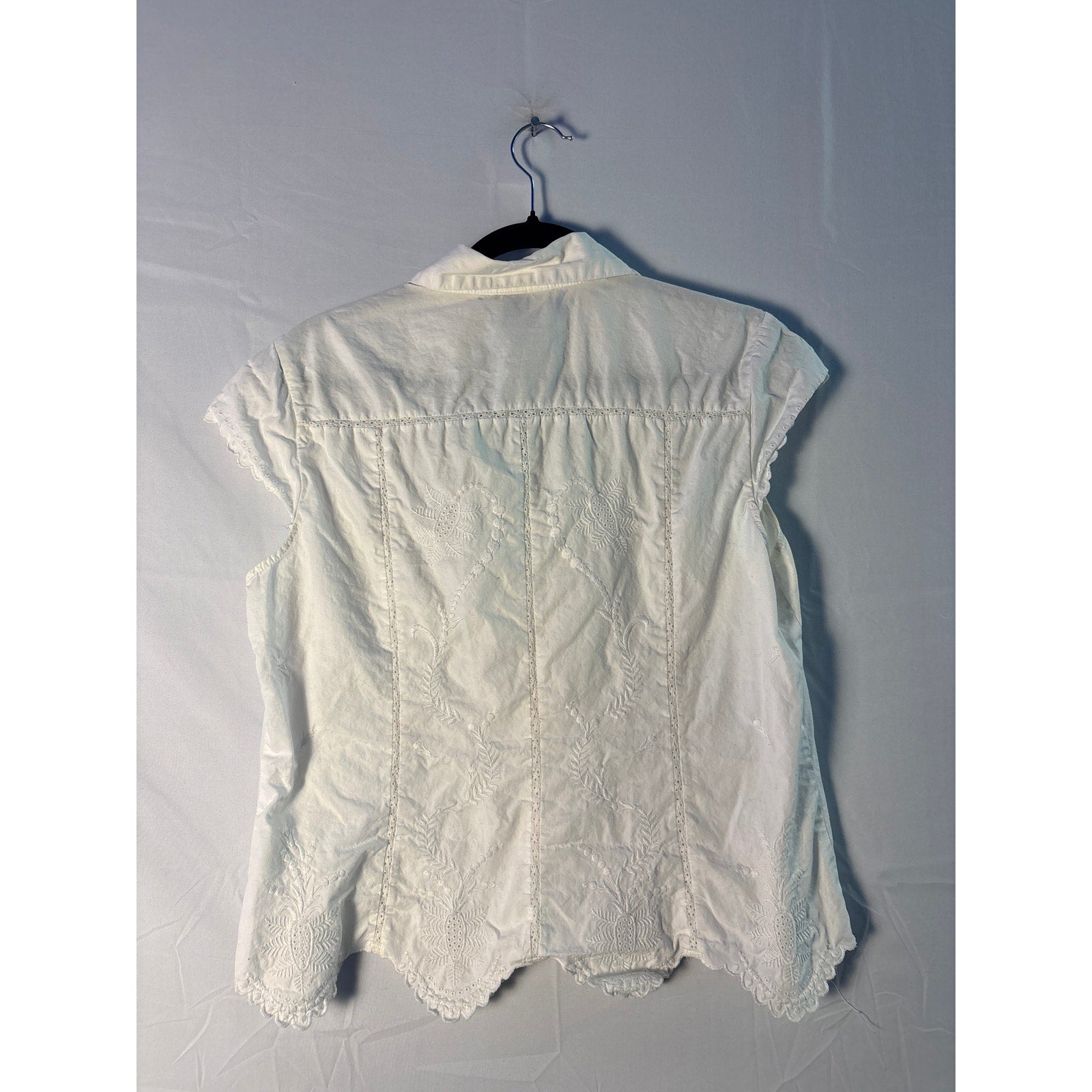 DressBarn White Floral Lace Textured Button Up Blouse Cap Sleeve Women's Large