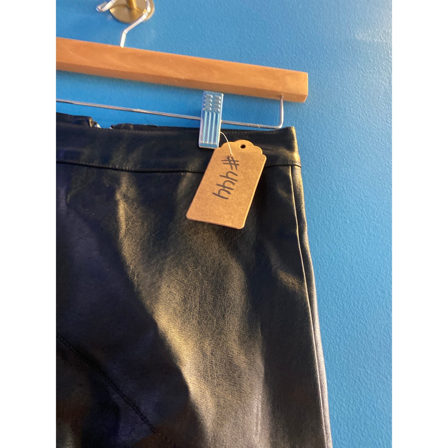 Guanny Modern Black Faux Leather Skirt Back Zip Up Women's Size Small