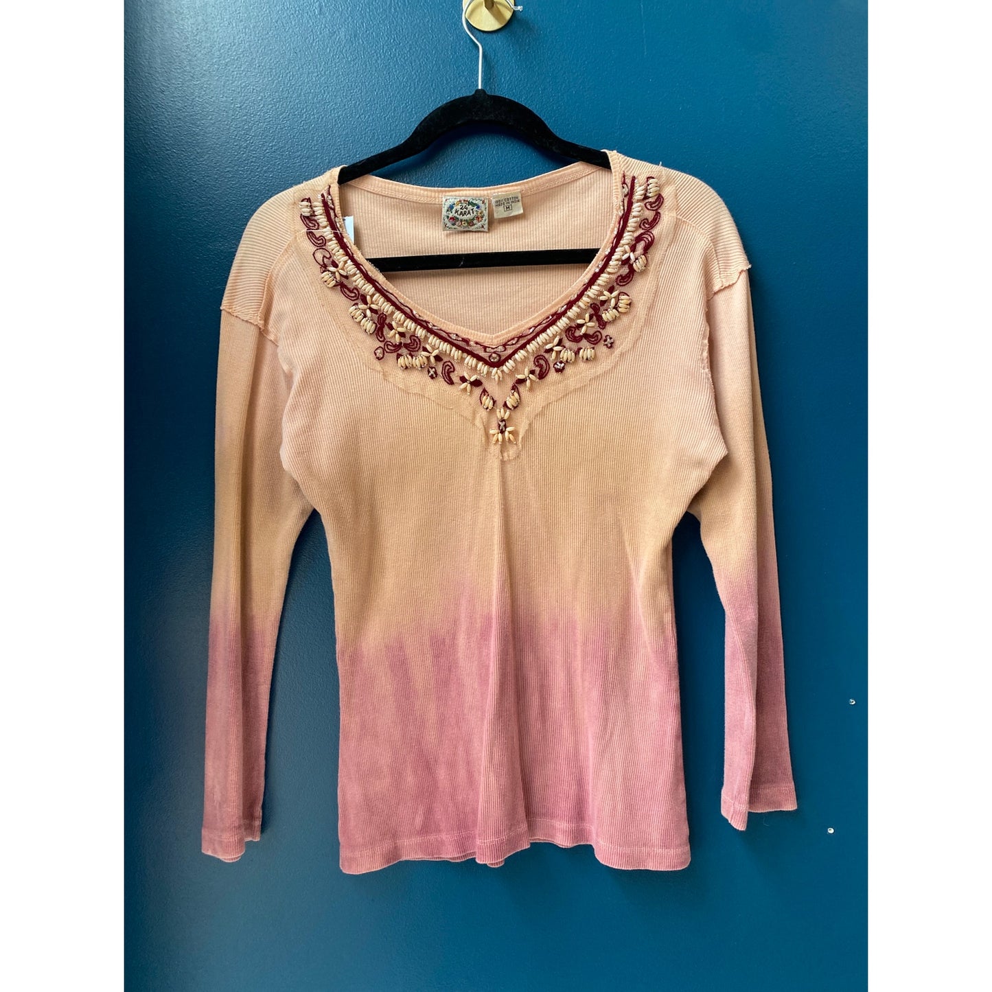 24 Karat Y2k Pink Dip Dye Beaded Knit Top V-neck Long Sleeve Women's Size Medium