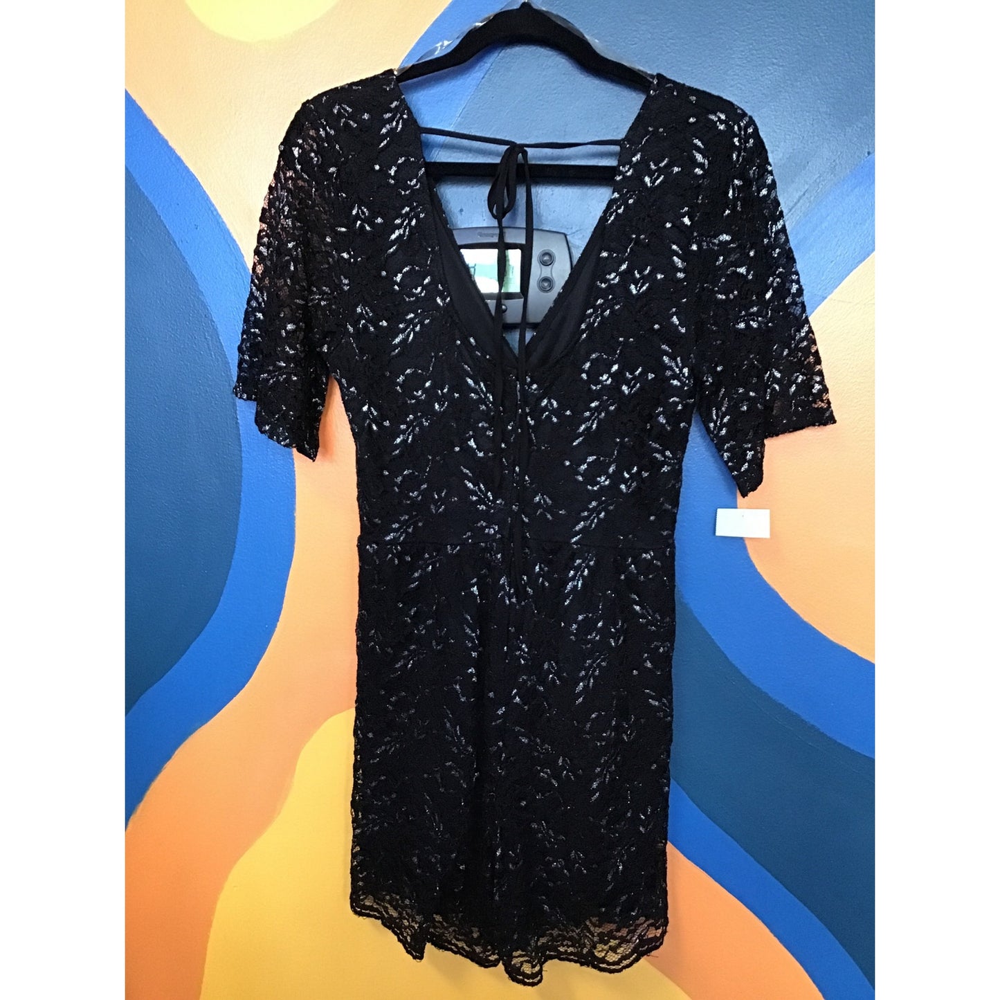 CR V-neck Black Metallic Lace Wrap Romper Short Sleeve Women's Size Large