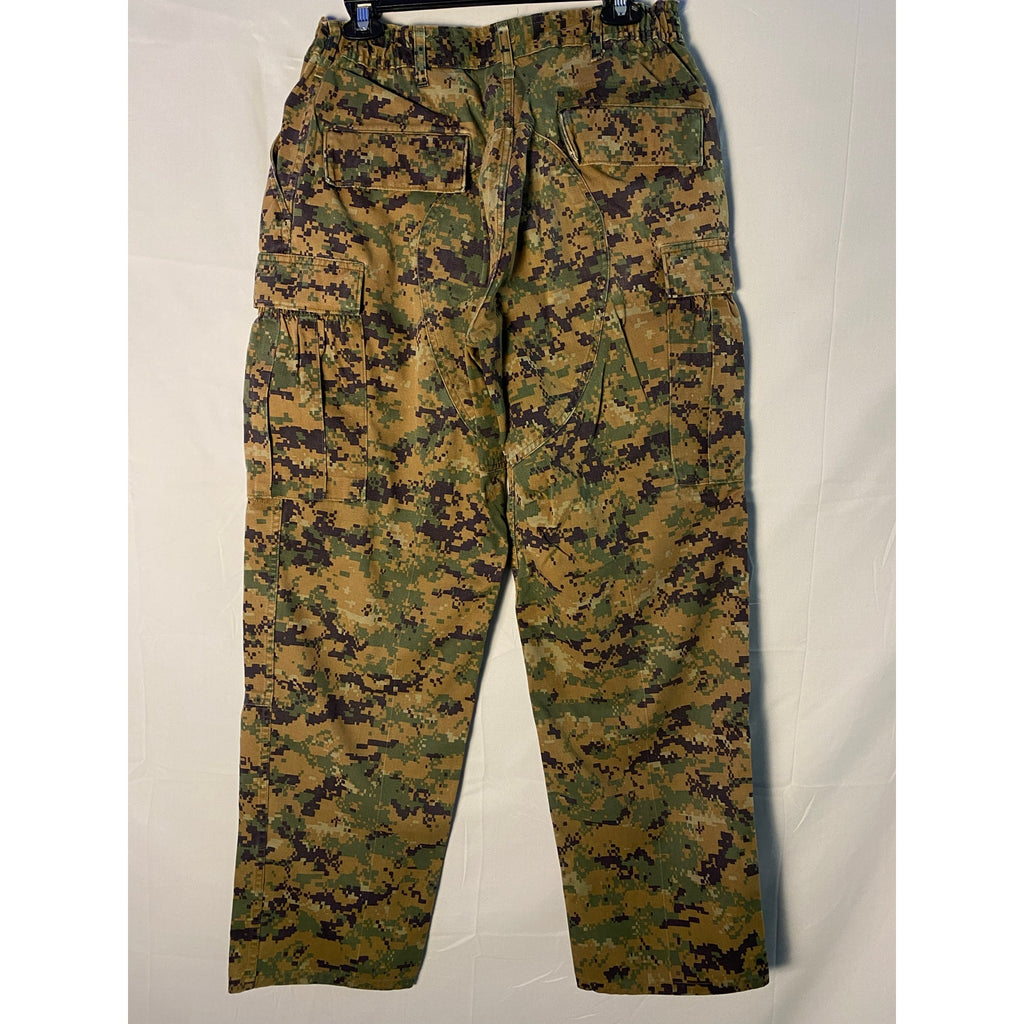 Y2K Green Military Camouflage Cargo Pants Straight Leg Men's Size 31