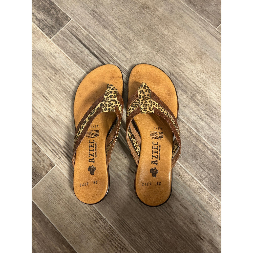 Aztec Brown Leopard Flip Flops Flat Sandals Women's Size 7.5