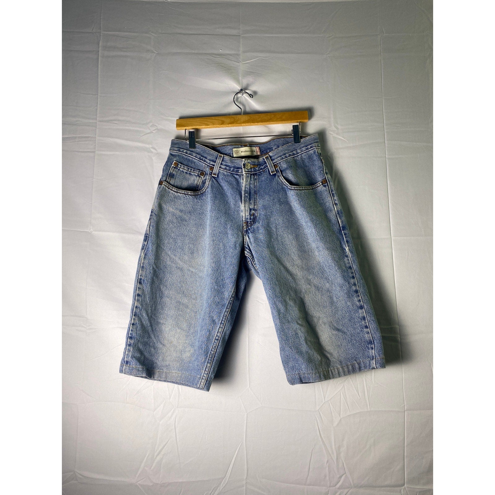 Levi's 550 Relaxed Fit Blue Denim Bermuda Shorts Boy's Size 14 Husky