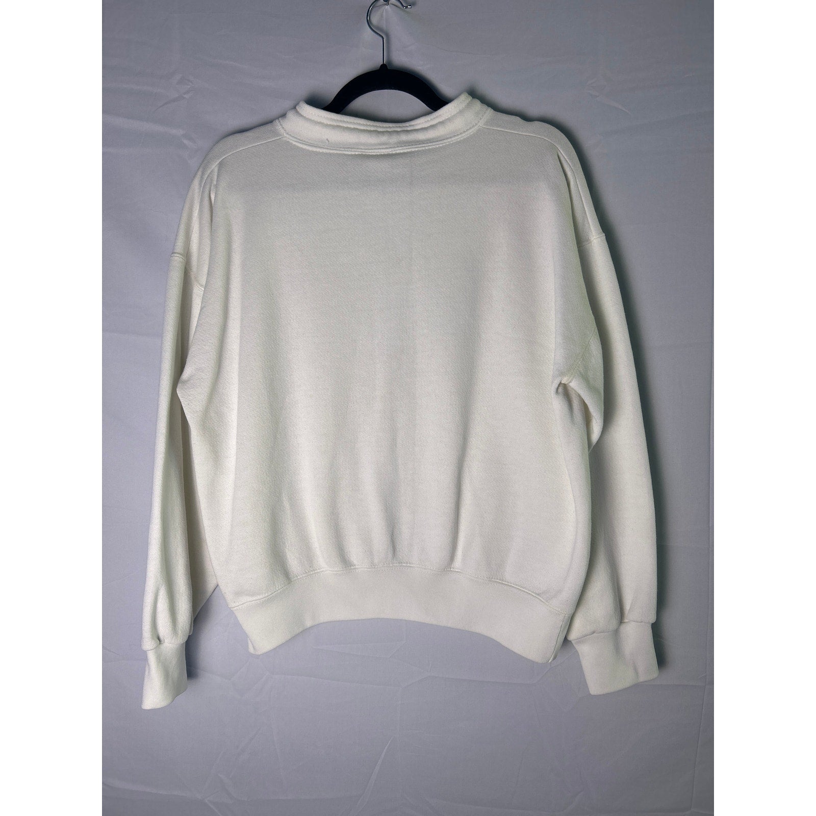 Famous Sportswear Indiana Hoosiers Pullover White Sweatshirt Men's Size Large