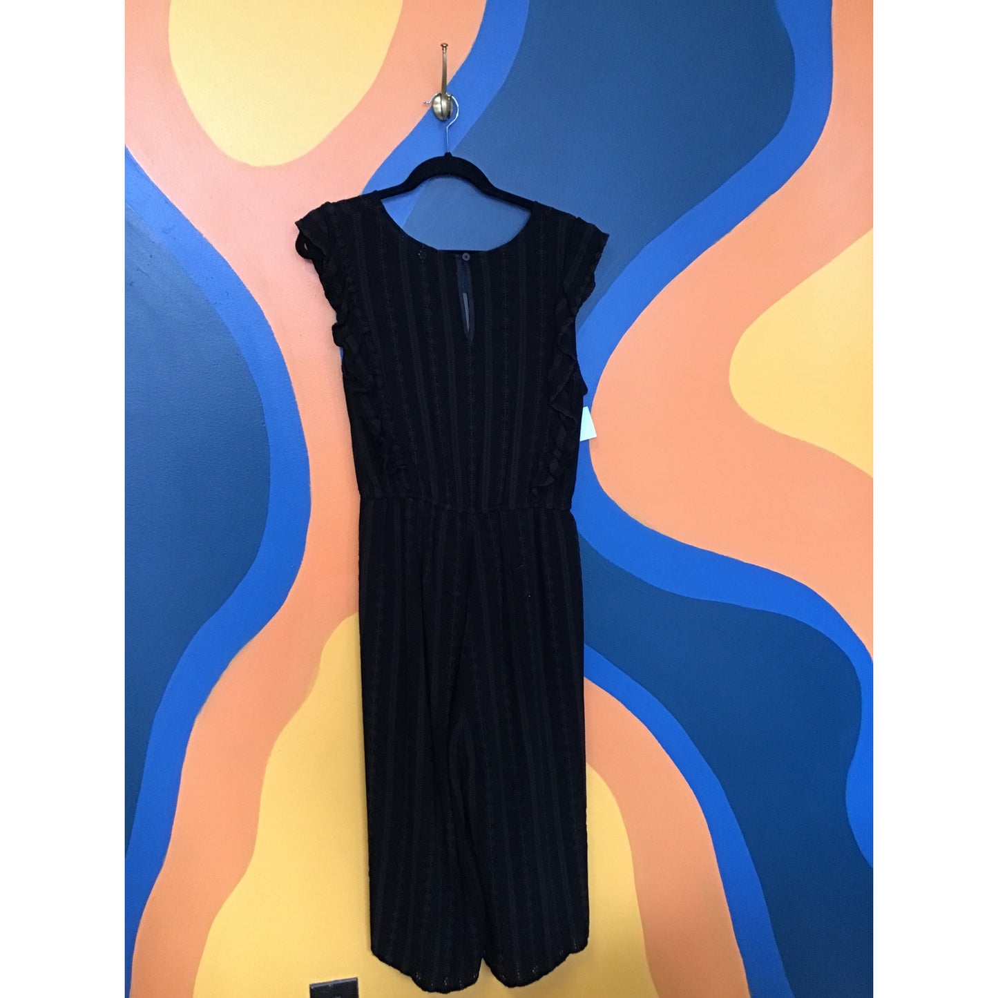 BB Dakota Black Waist Tie Eyelet V-neck Ruffled Jumpsuit Womens Size Large