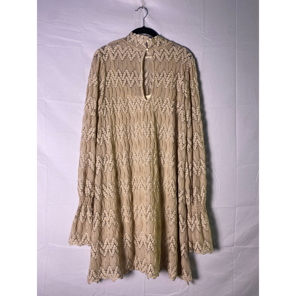 Free People Simone Mini Beige Textured Crochet Knit Sheath Dress w/ Slip Medium