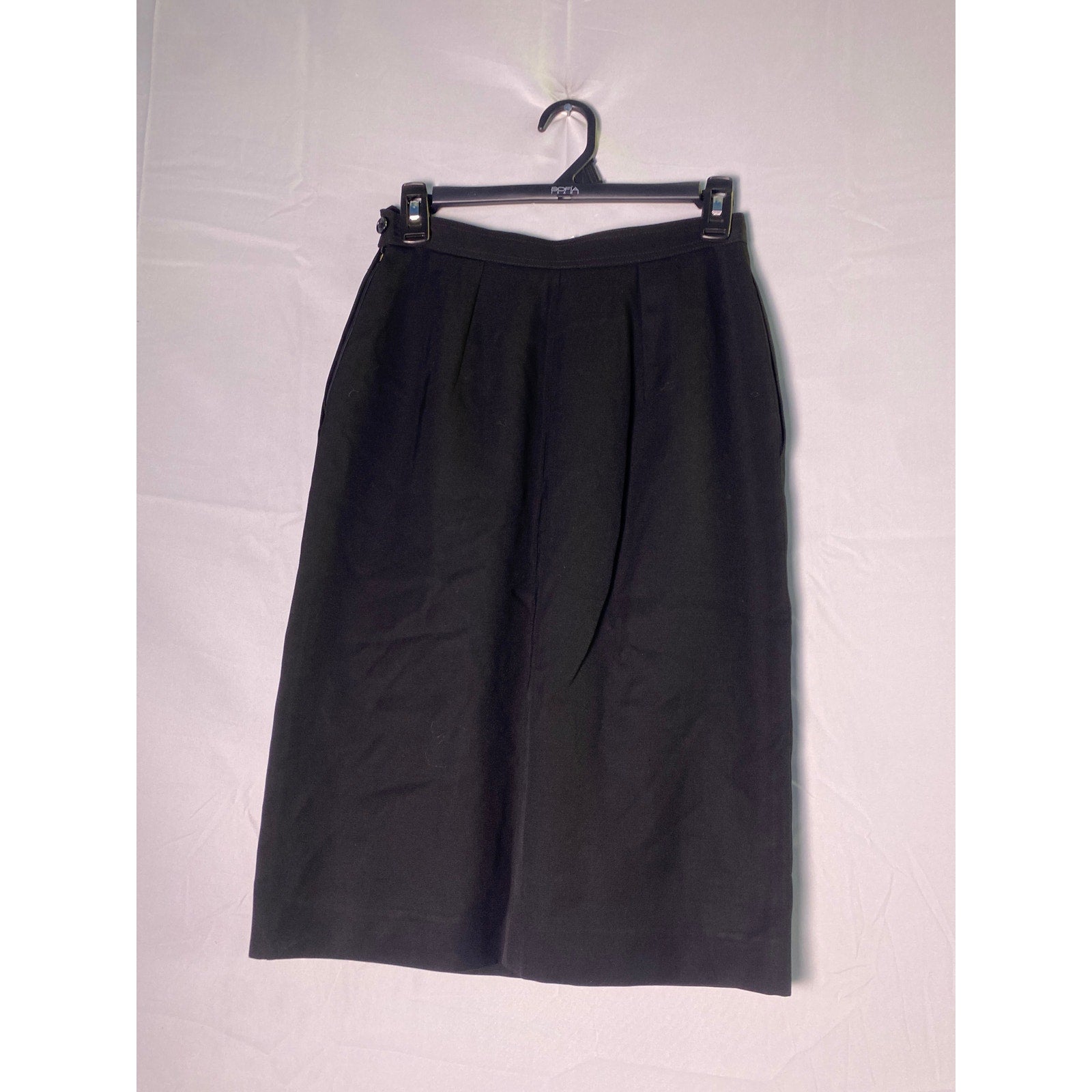 Valentino Designer Black Straight Knee Length Pleated Skirt Women's Size 6