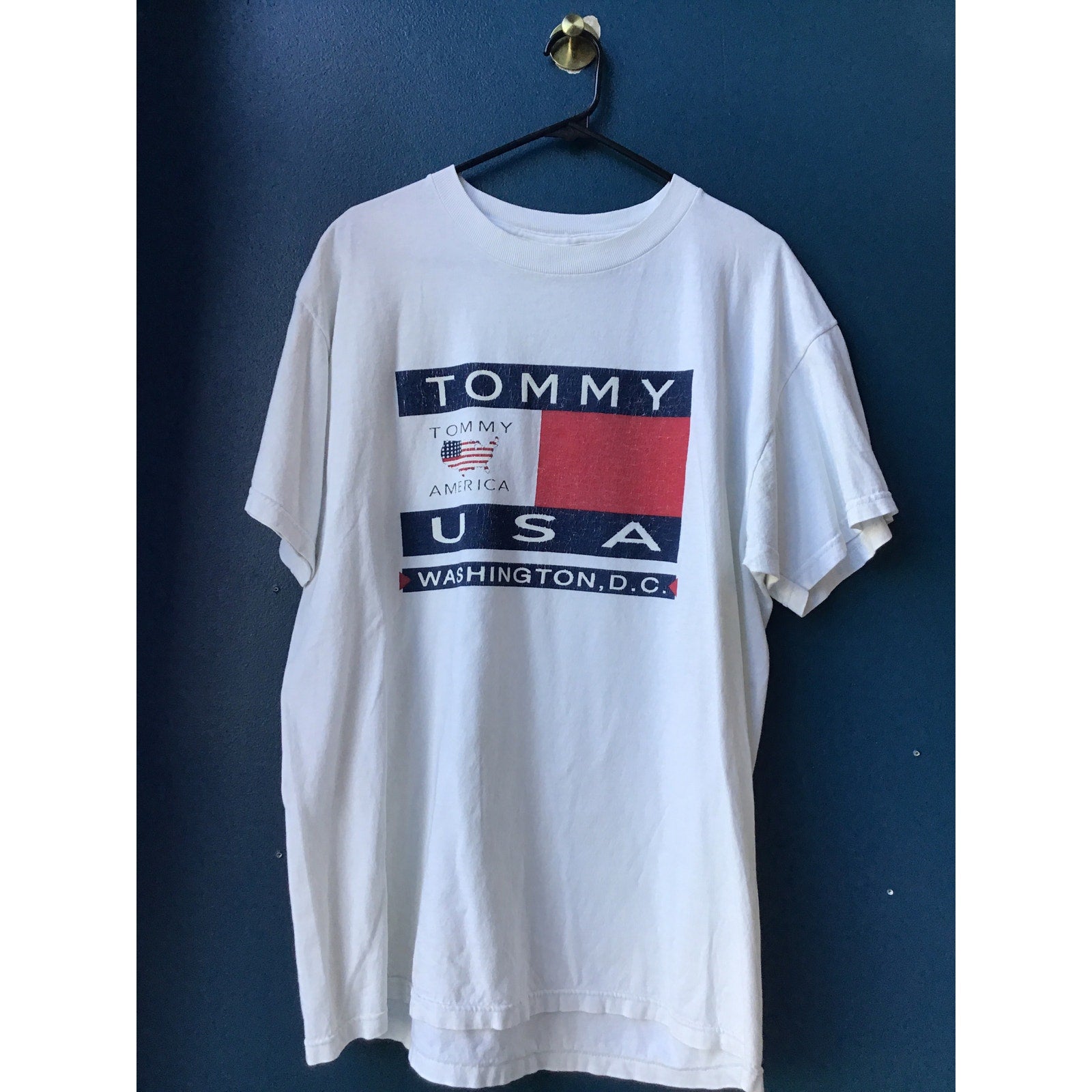 Delta Pro Weight Tommy America USA Washington, D.C Map Flag White Shirt Large