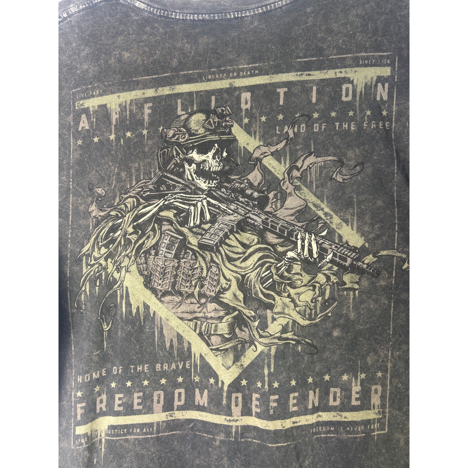 Affliction Freedom Defender Faded Shirt Men's Size 2XL