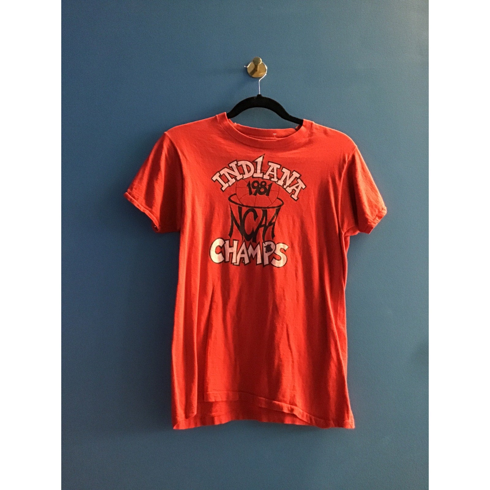 Vintage 1981 Indiana Hoosiers NCAA Basketball Champions Short Sleeve Shirt Small