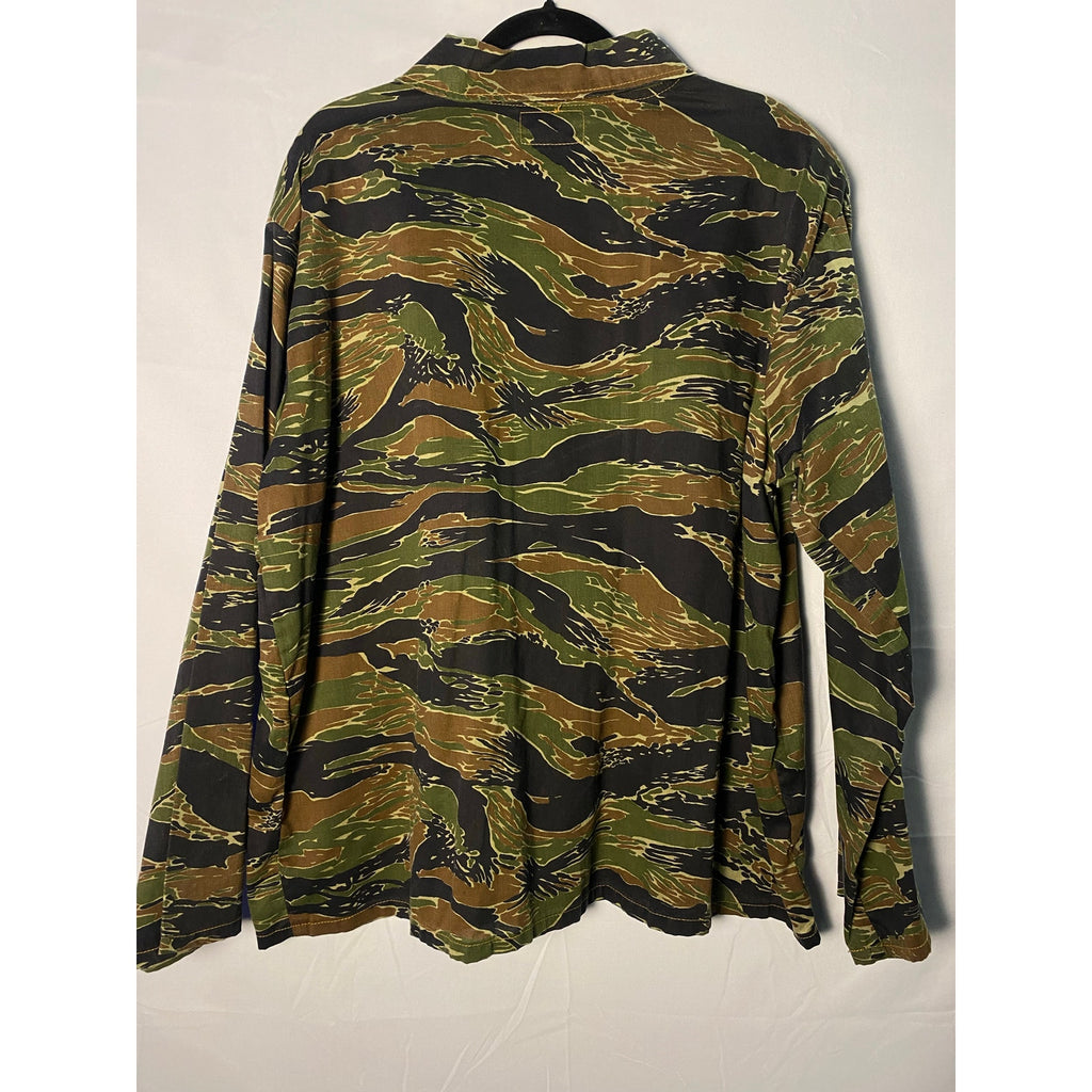 Winchester Tiger Animal Print Green Brown Camouflage Button Up Shirt Mens Size XL