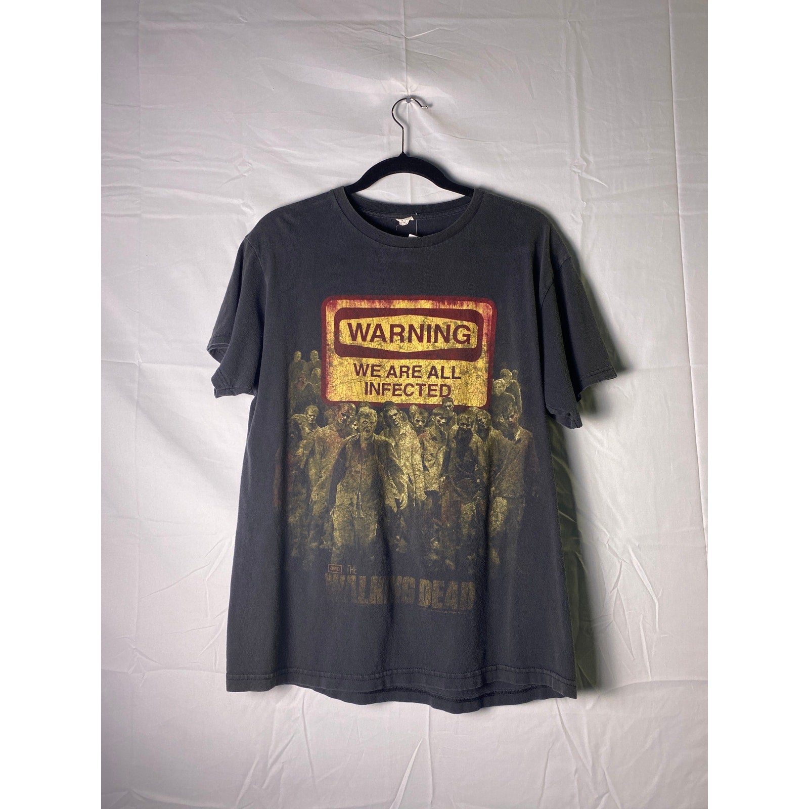 Gildan Walking Dead We Are All Infected Print Black Shirt Men's Size Large
