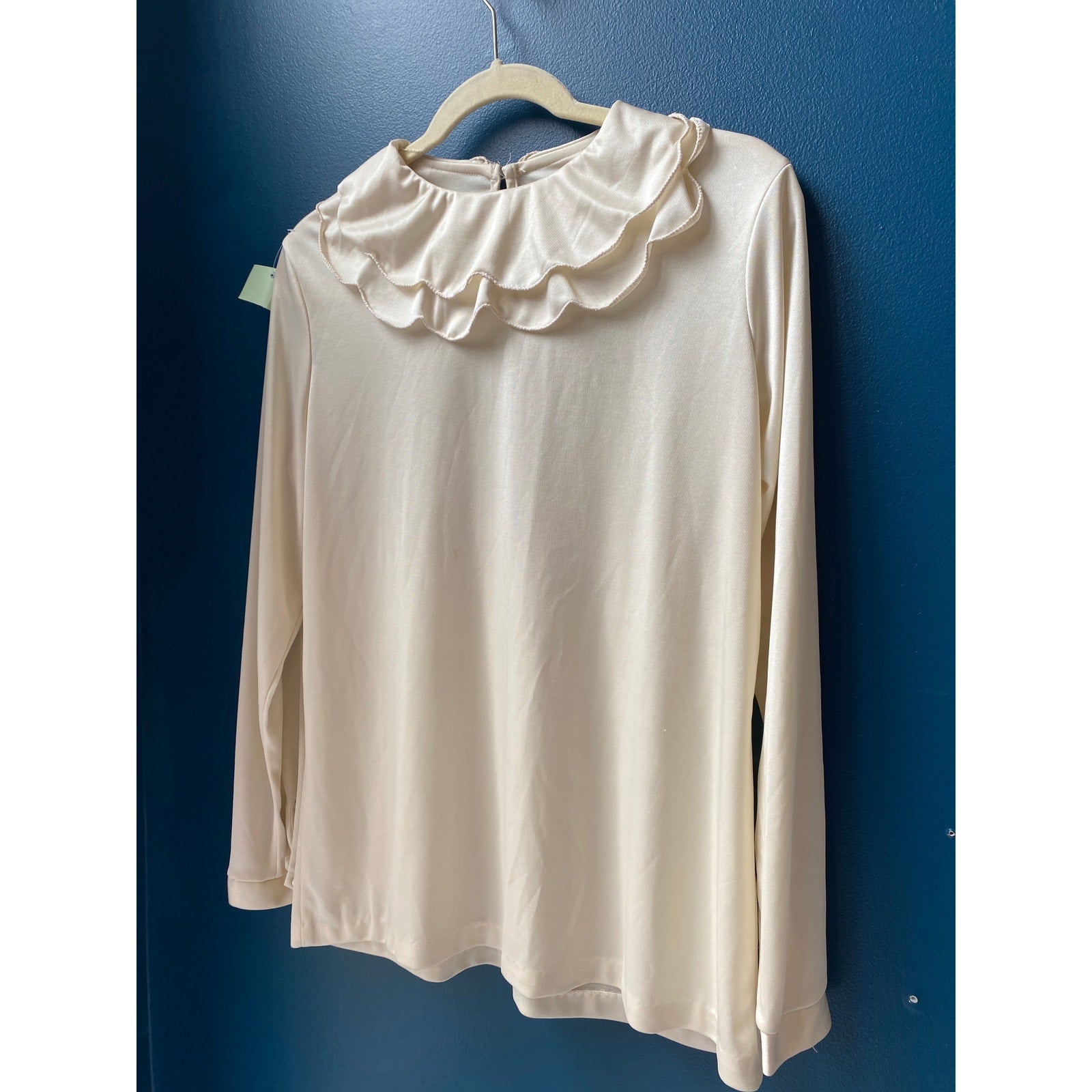 Vintage 1980s Cream Long-Sleeve Top Flounce Collar Womens Size 36/Large