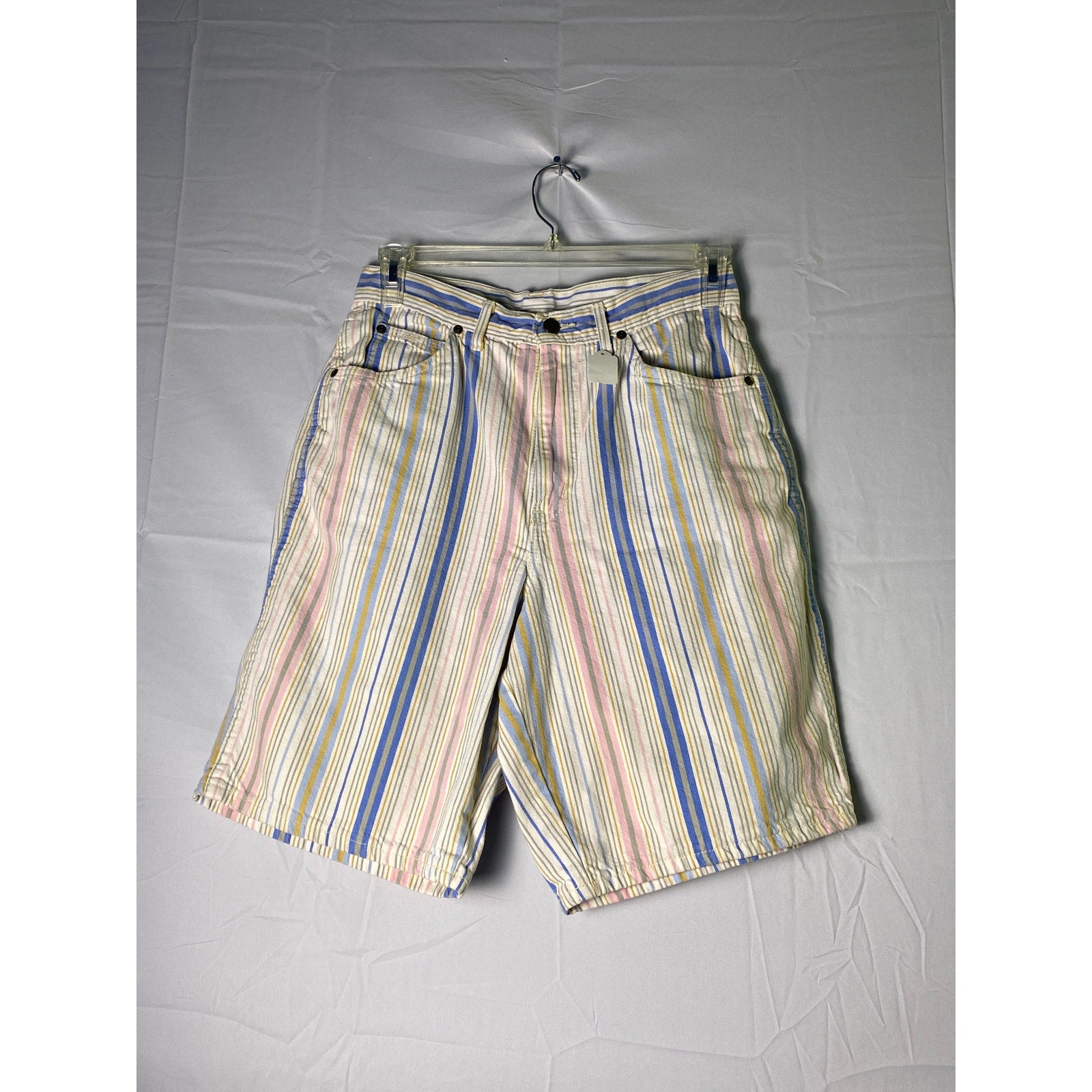 Chic Pink White Blue Striped Casual Shorts Women's Junior Size 5