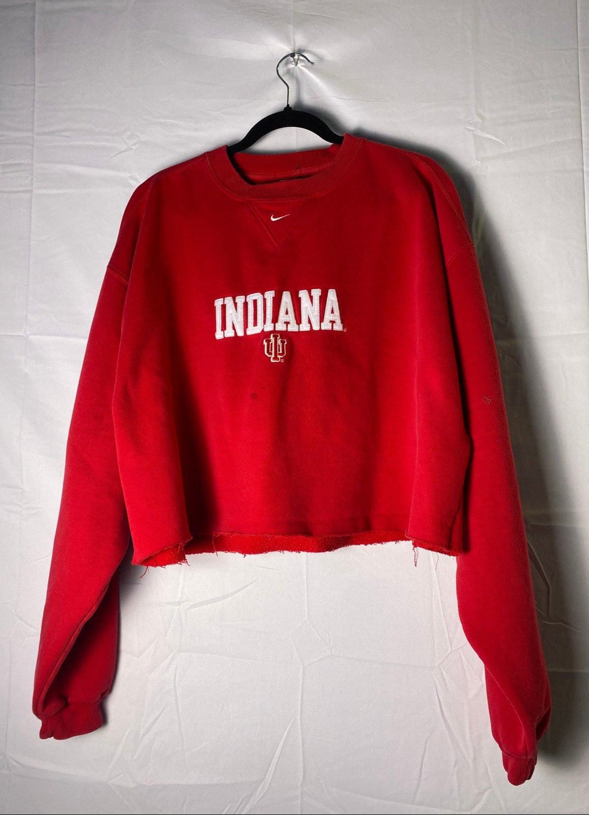 Nike Indiana University Hoosiers Red Cropped Cut-Off Sweatshirt Women's Size XL
