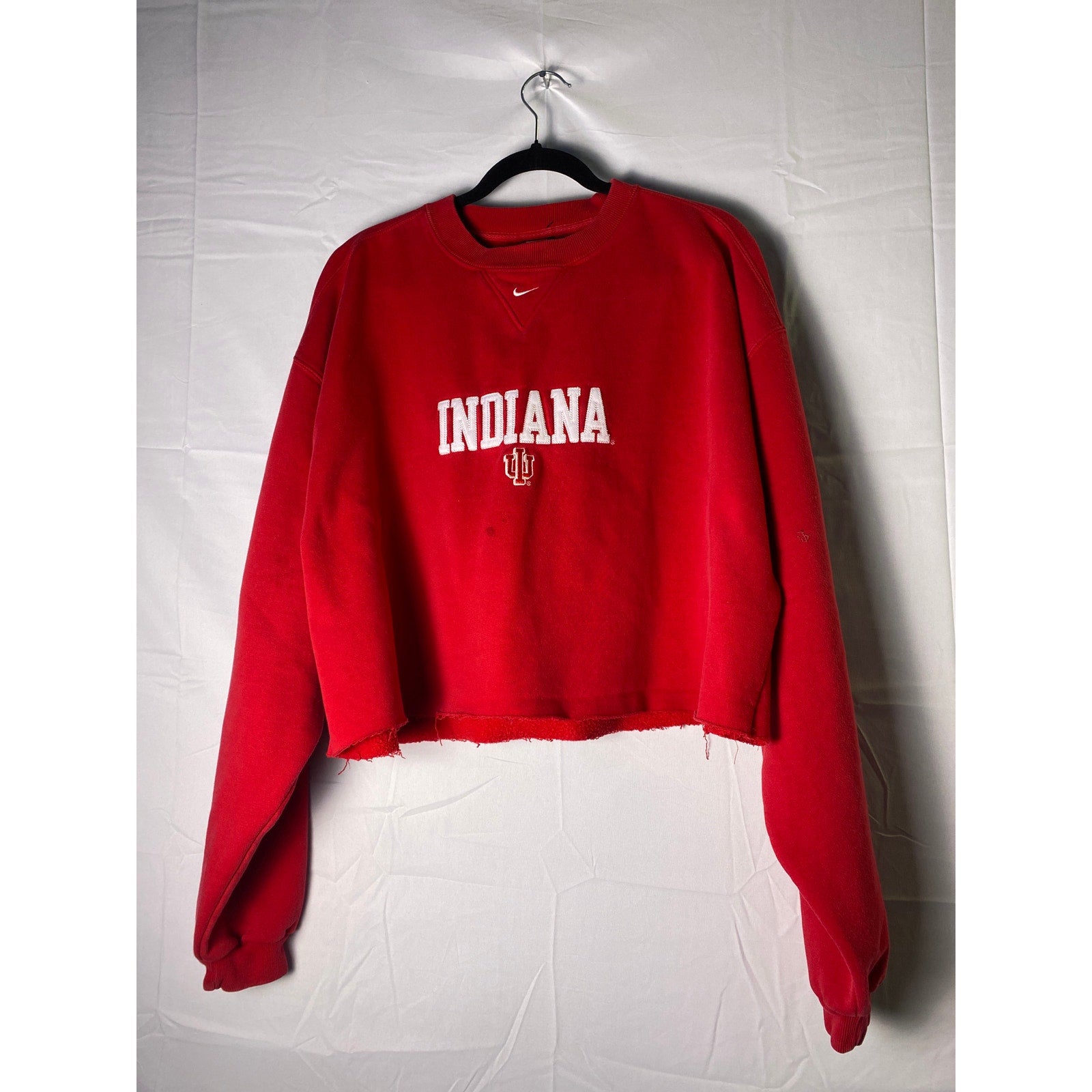 Nike Indiana University Hoosiers Red Cropped Cut-Off Sweatshirt Women's Size XL