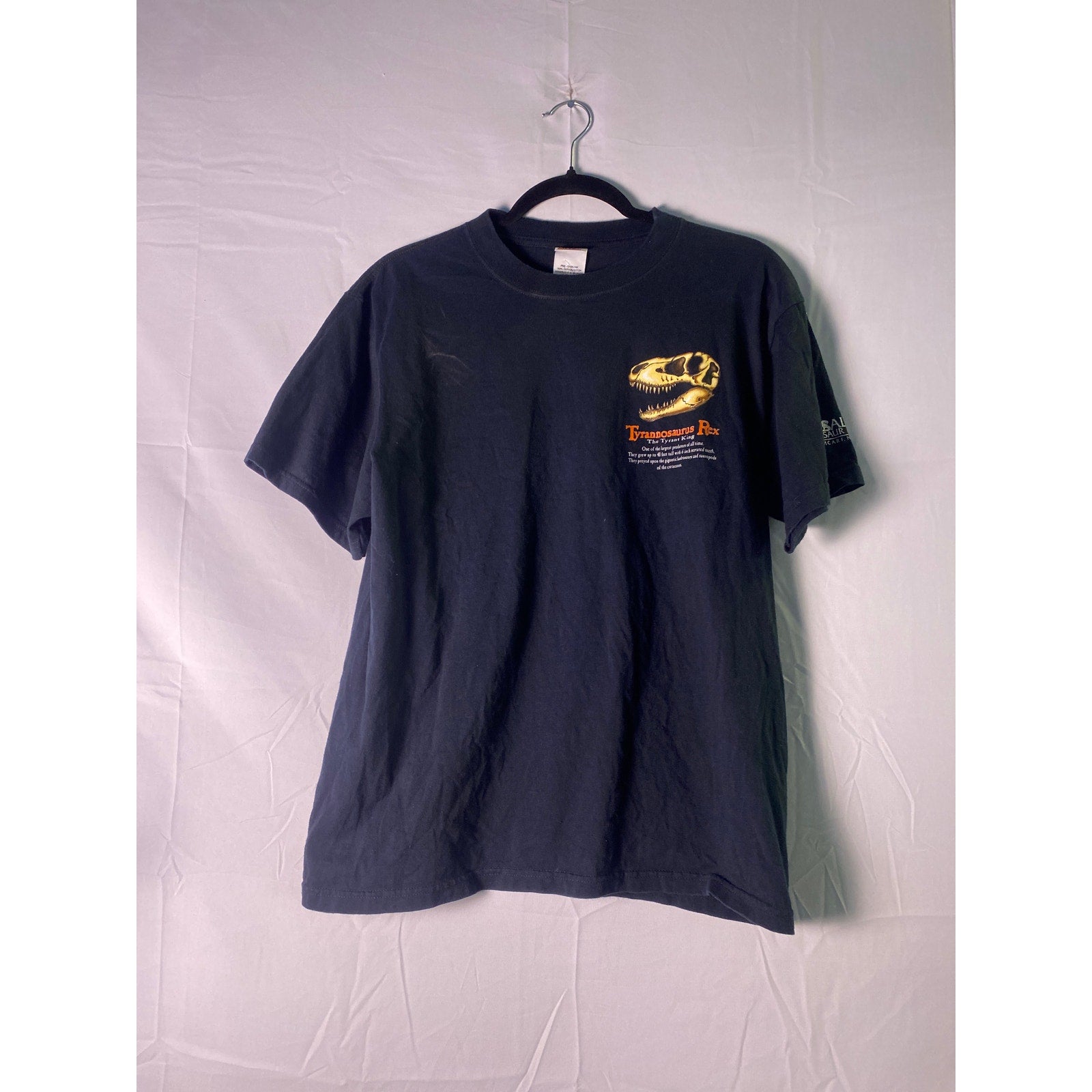 Vintage Tyrannosaurus Rex The Tyrant King Dinosaur Skeleton Museum Shirt Medium
