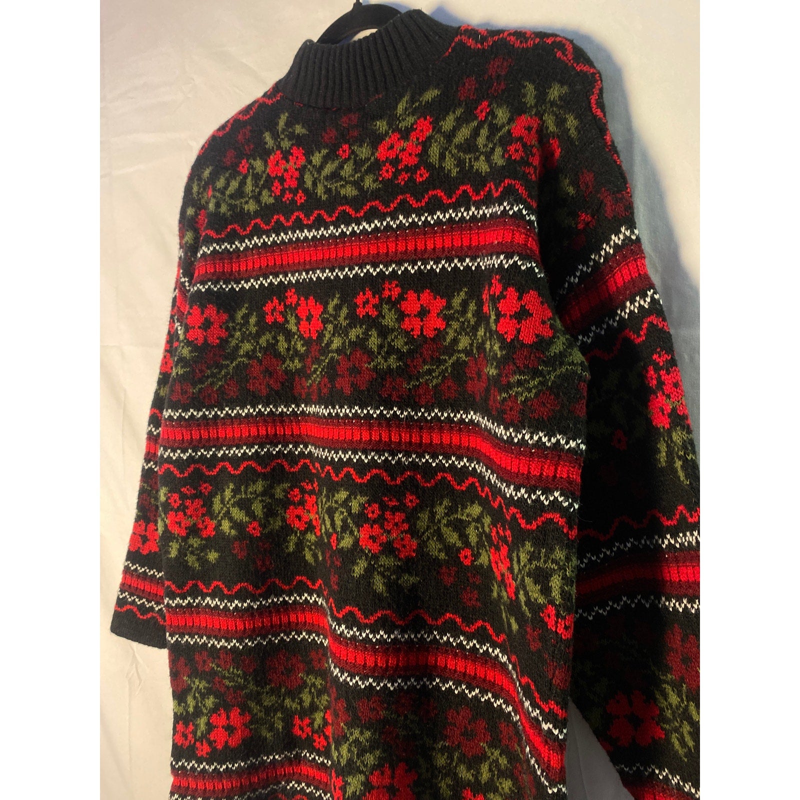 Vintage 90s BASIC EDITIONS Red Black Floral Mock Neck Chunky Knit Sweater Large