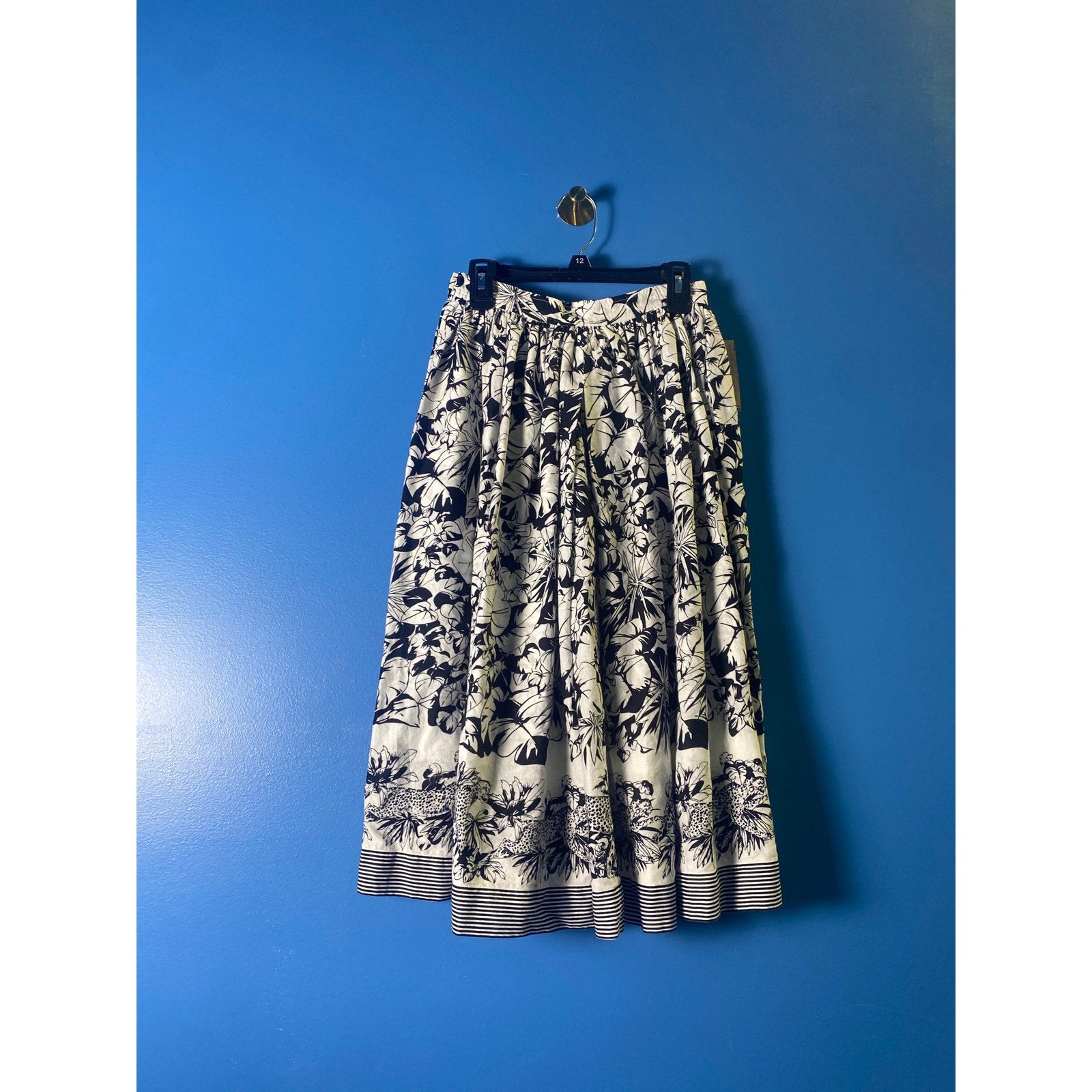 Vintage 90s JON Black/White  Floral Leaves Print Pleated A-line Skirt Women's 4