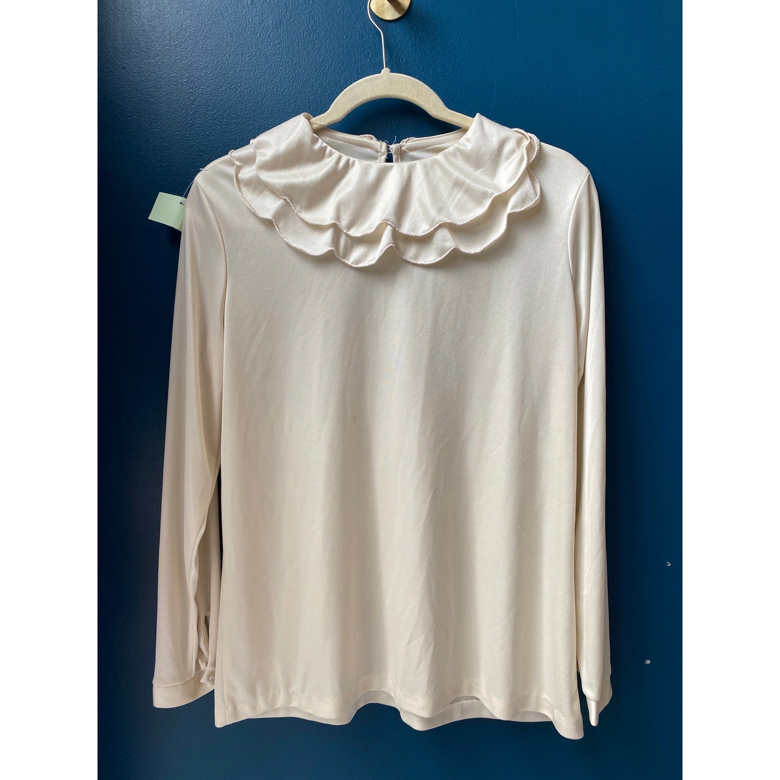 Vintage 1980s Cream Long-Sleeve Top Flounce Collar Womens Size 36/Large