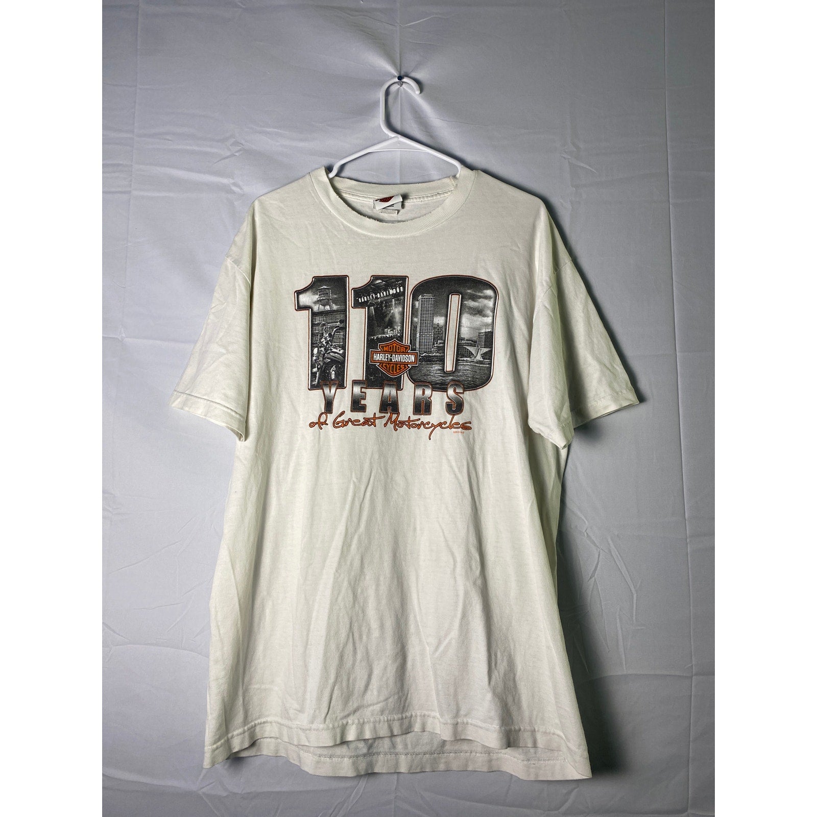 Harley Davidson 110 Years of Great Motorcycles White Tee Shirt Womens Size Large
