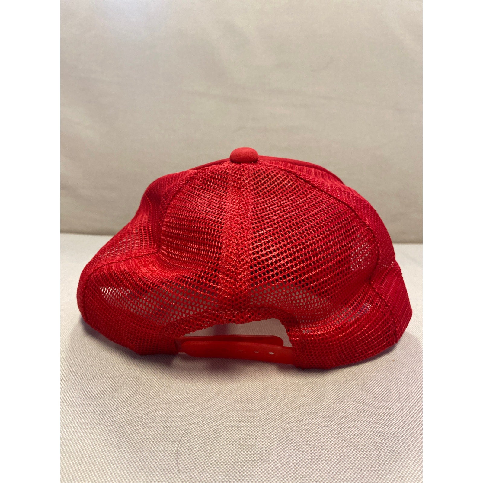 Vintage 80s Indiana University 1987 NCAA Champions Hoosiers Red Trucker Hat Cap