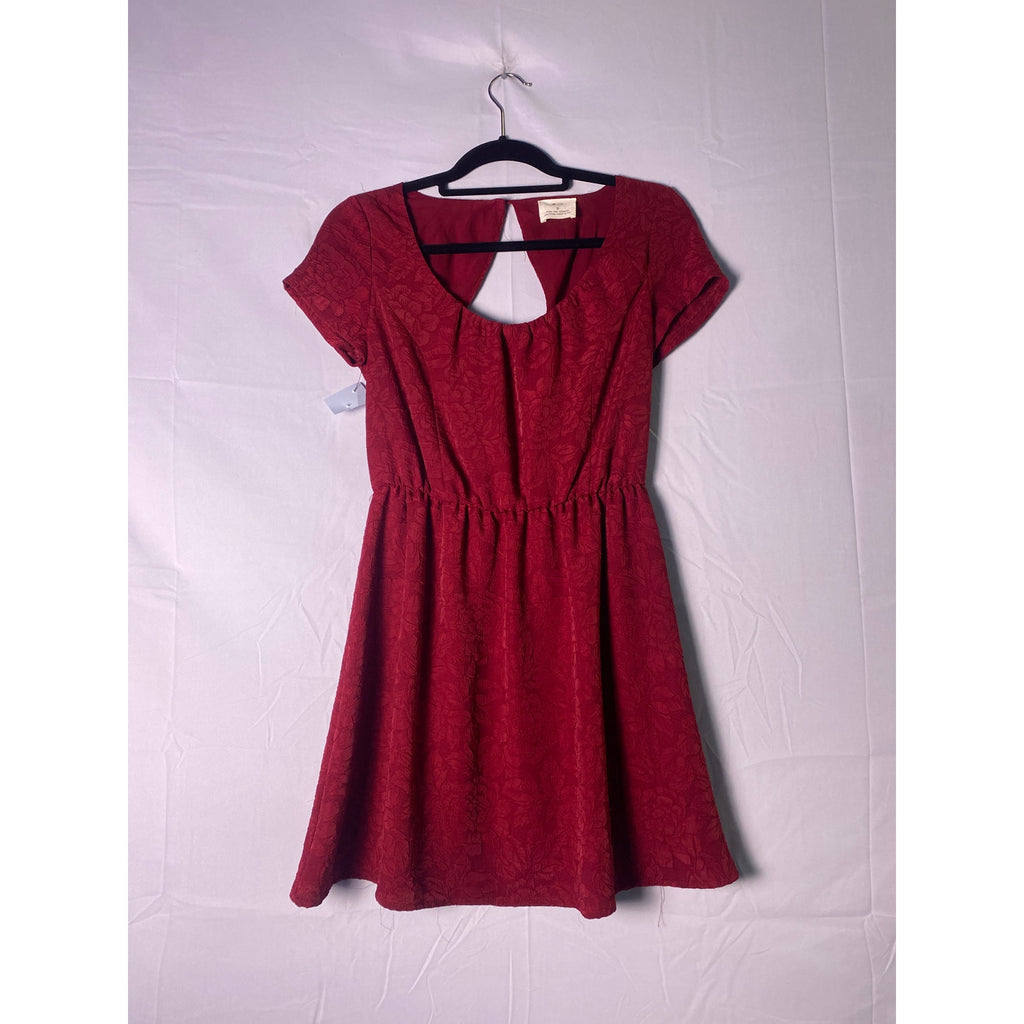 Burgundy Jacquard Back Cutout Mini Dress Short Sleeve Women's Size Small