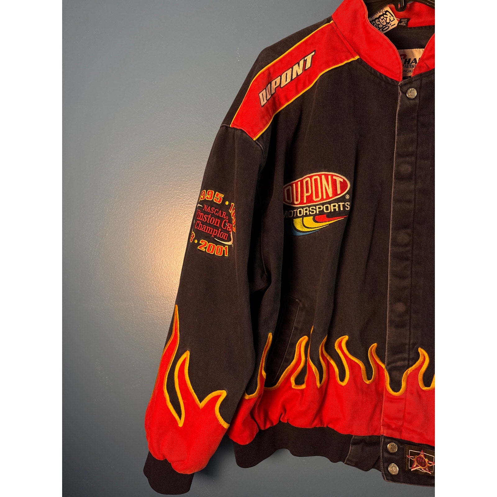 Chase Authentics DuPont NASCAR Jeff Gordon 24 Flames 2001 Jacket Champion XL