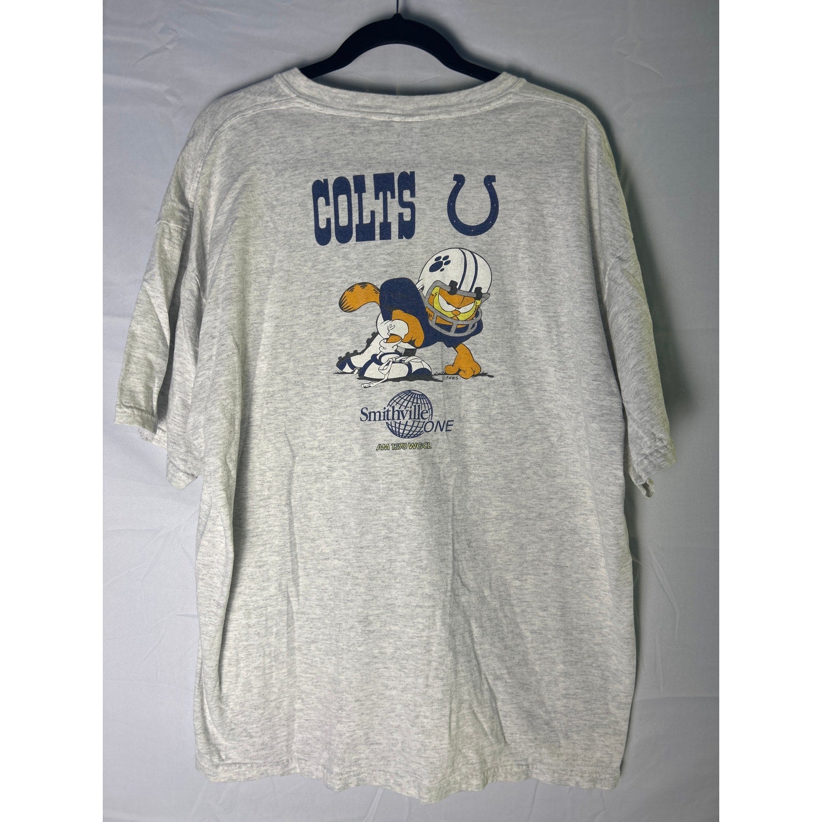 Gildan Smithville One Indianapolis Colts Garfield Logo Print Gray Shirt Men's XL