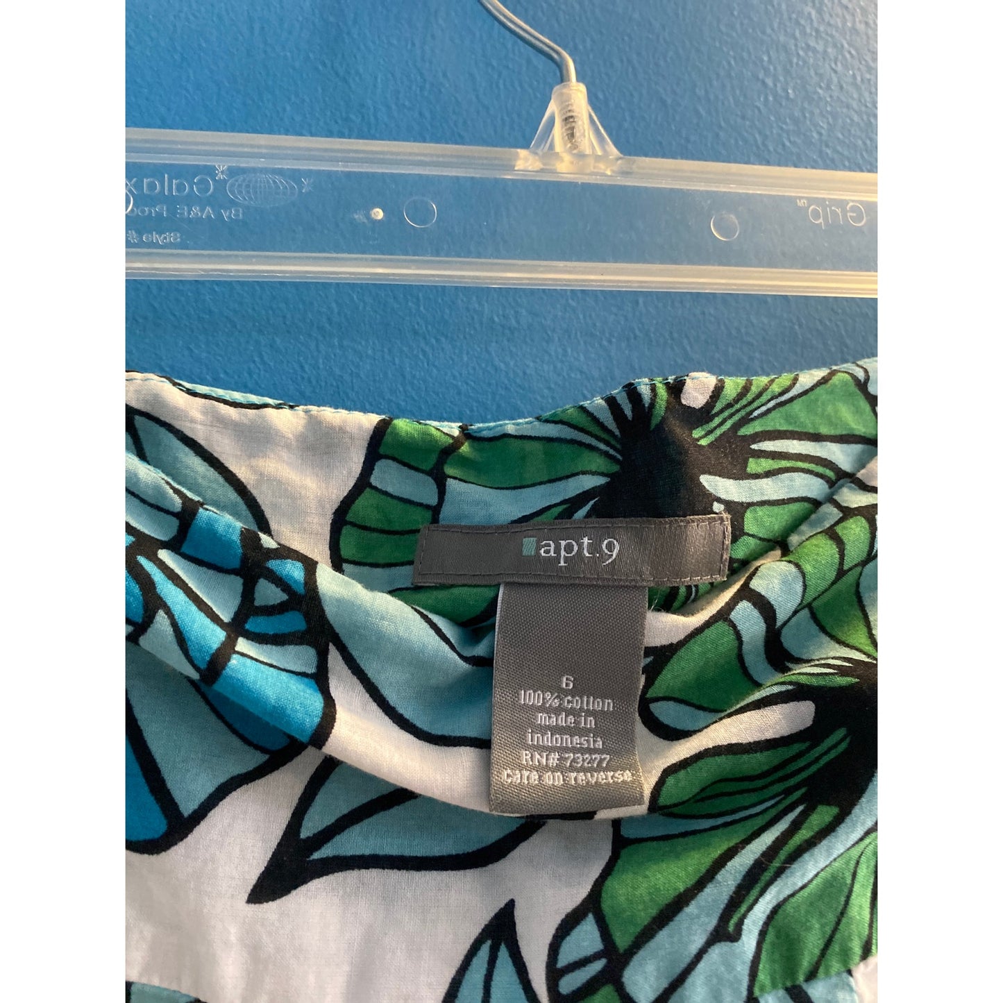 Apt. 9 Side Zip Knee Length Blue & White Tropical Floral A-Line Pleated Skirt 6
