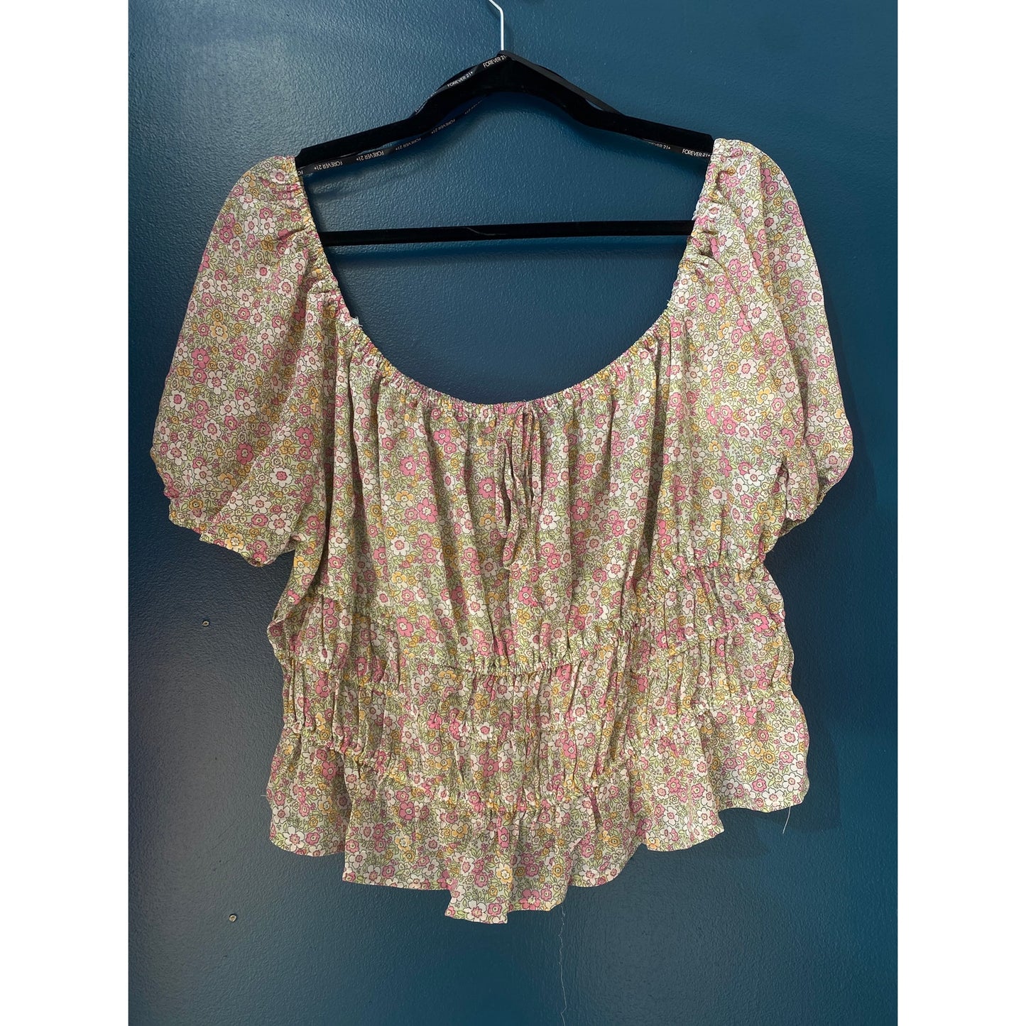 Forever 21 Pink Multi Floral Woven Crop Top Short Sleeve Women's Plus 1X NWT