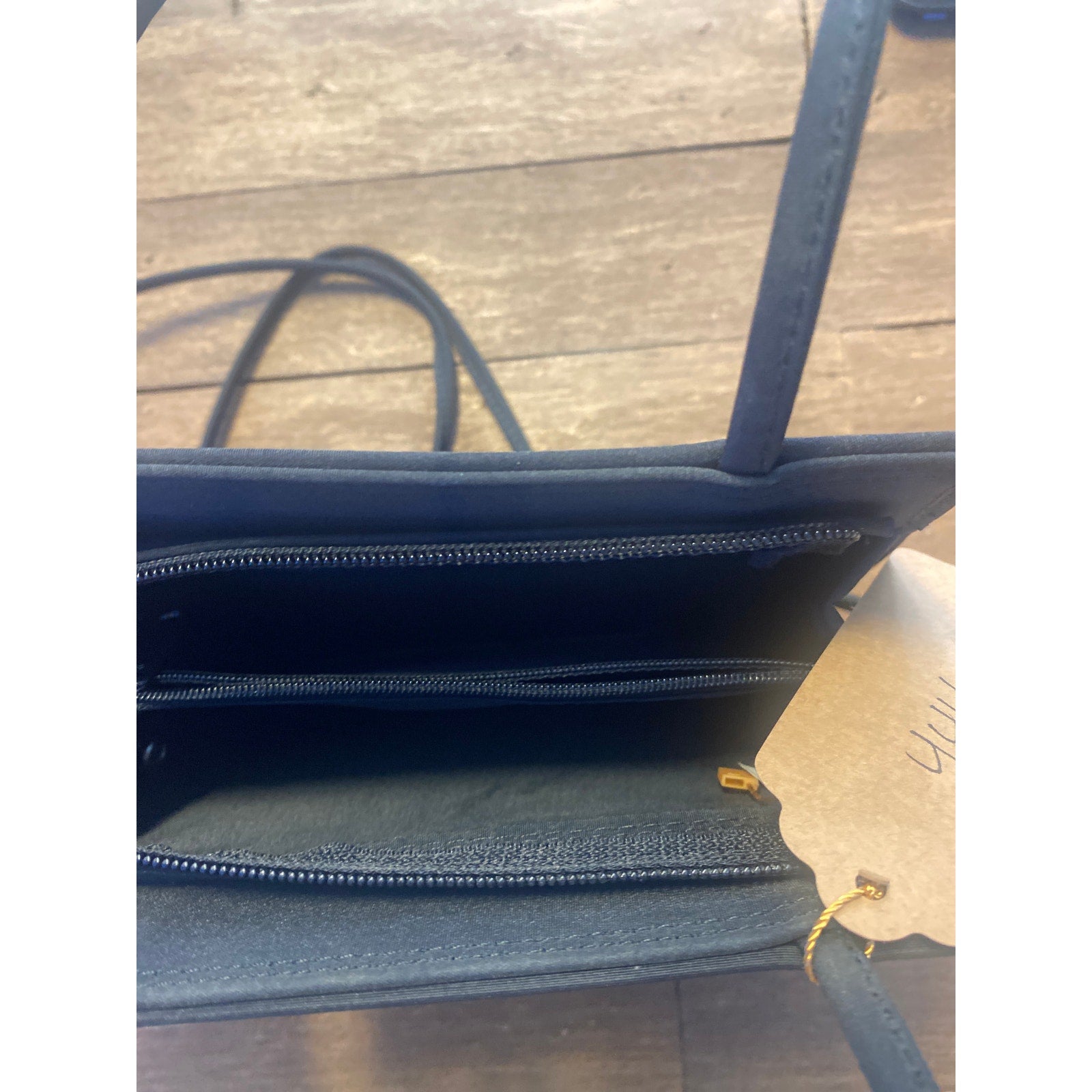 Vintage 90s Guess Silver Metal "G " Zip Closure Black Leather Shoulder Bag