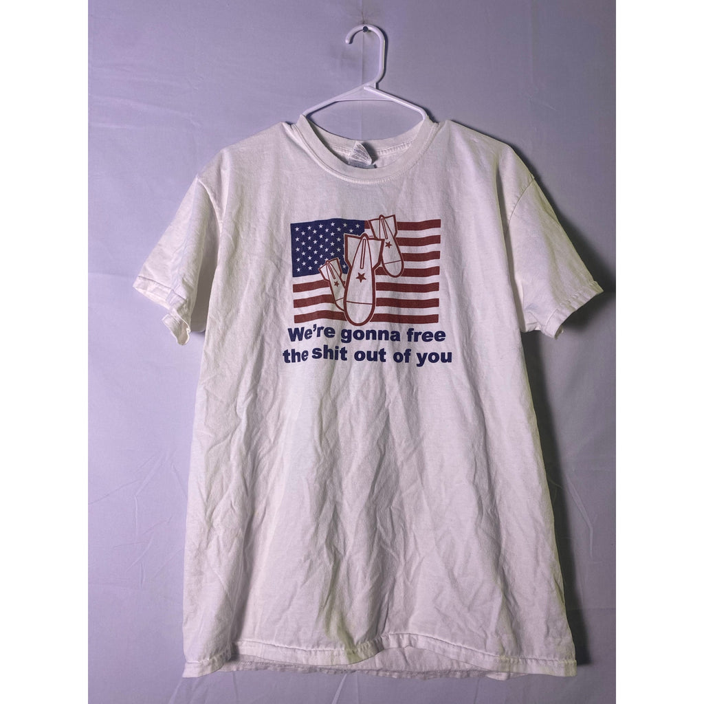 Vintage We're gonna free the sh*t out of you USA Flag Graphic Print Shirt Large