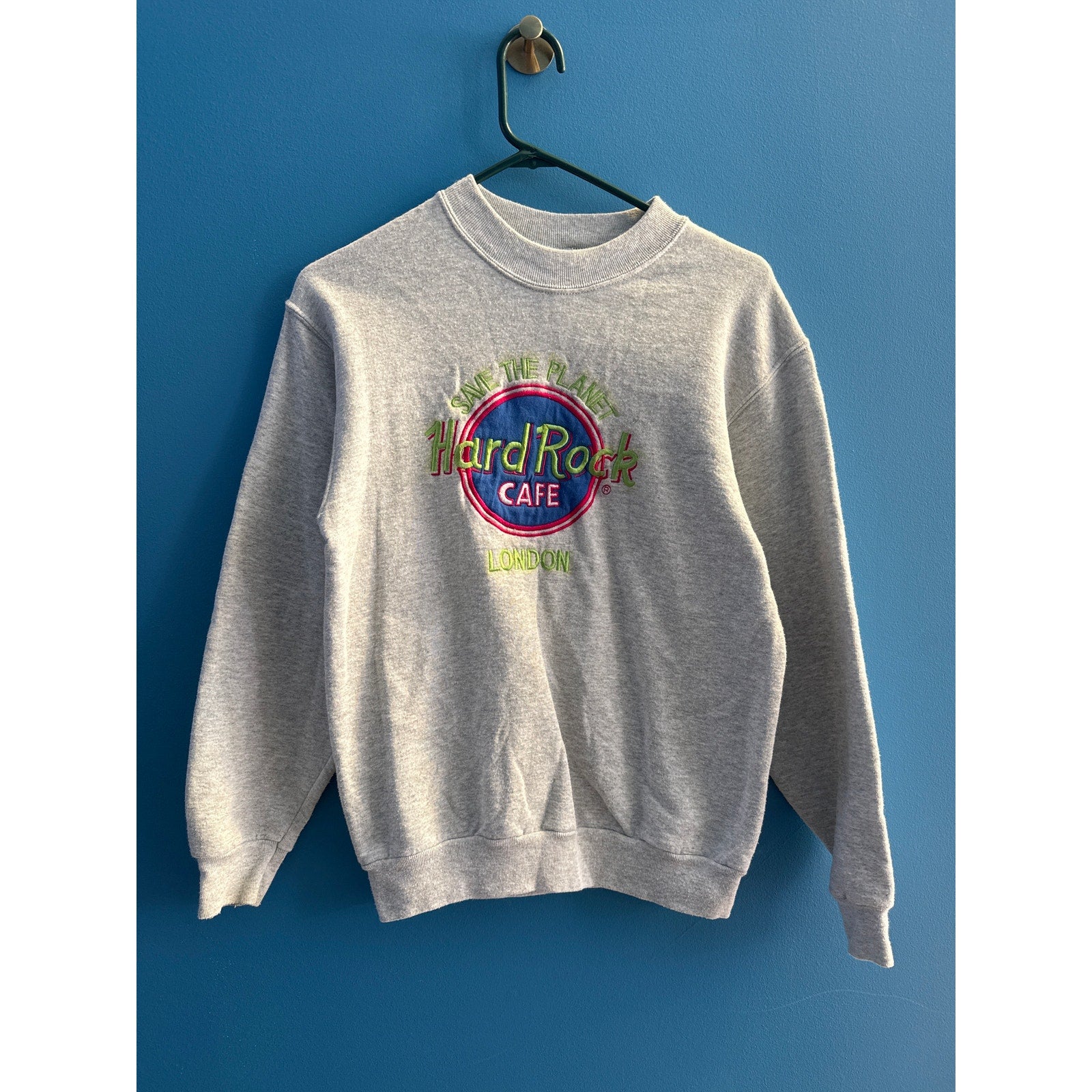 Screen Stars Fruit of the Loom SAVE THE PLANET HARD ROCK CAFE Sweatshirt Small