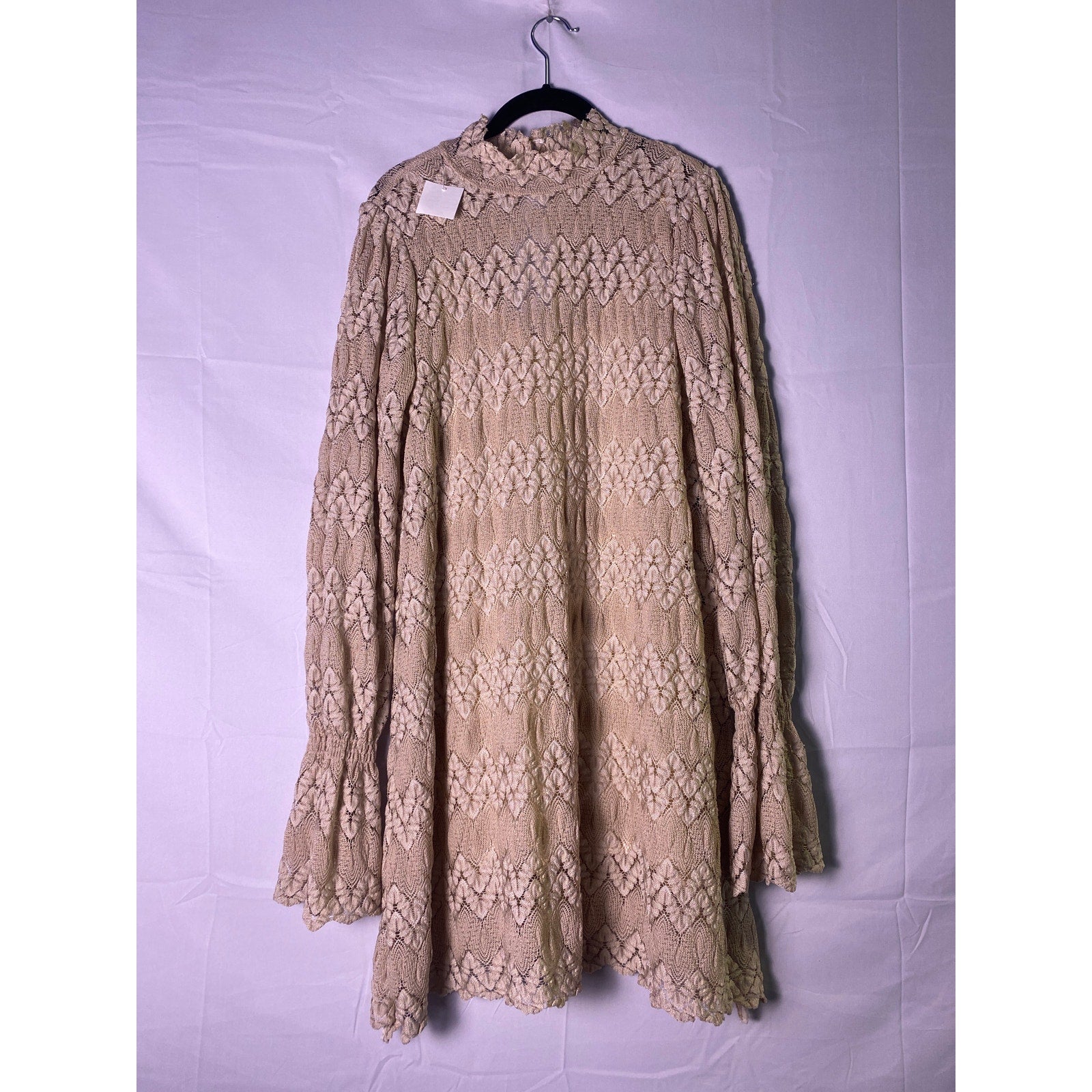 Free People Simone Mini Beige Textured Crochet Knit Sheath Dress w/ Slip Medium