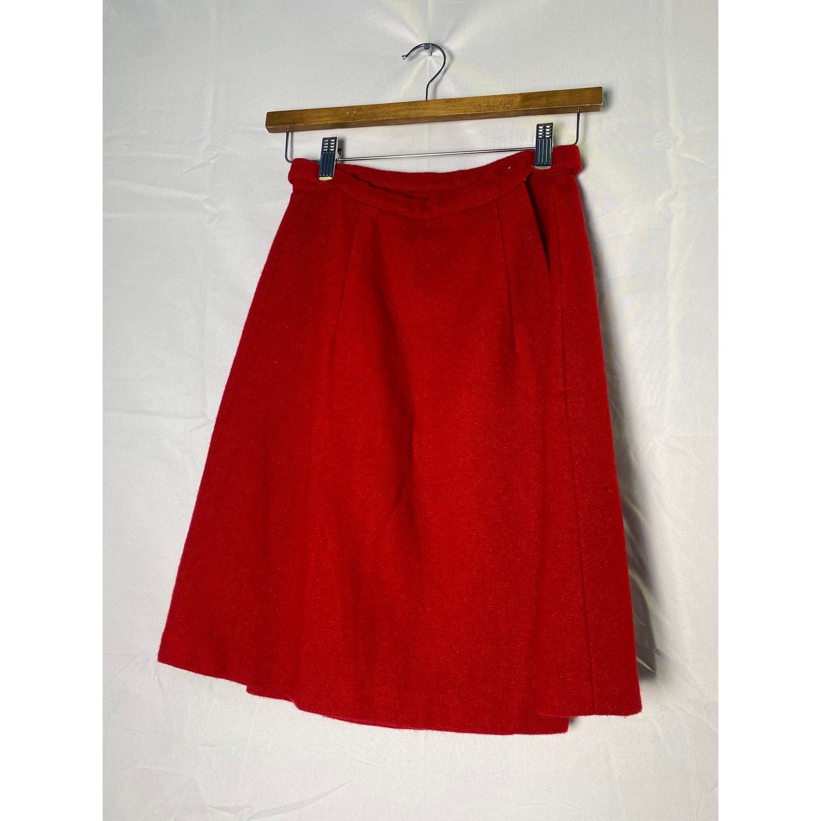 Bobbie Brooks A-line Knee Length Red Skirt Women's Size Small/Medium