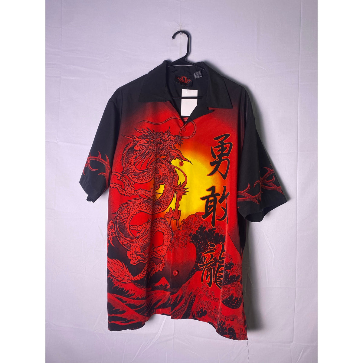 Vintage Y2k Anime Dragon Tribal Camp Button Up Shirt Short Sleeve Men's Large
