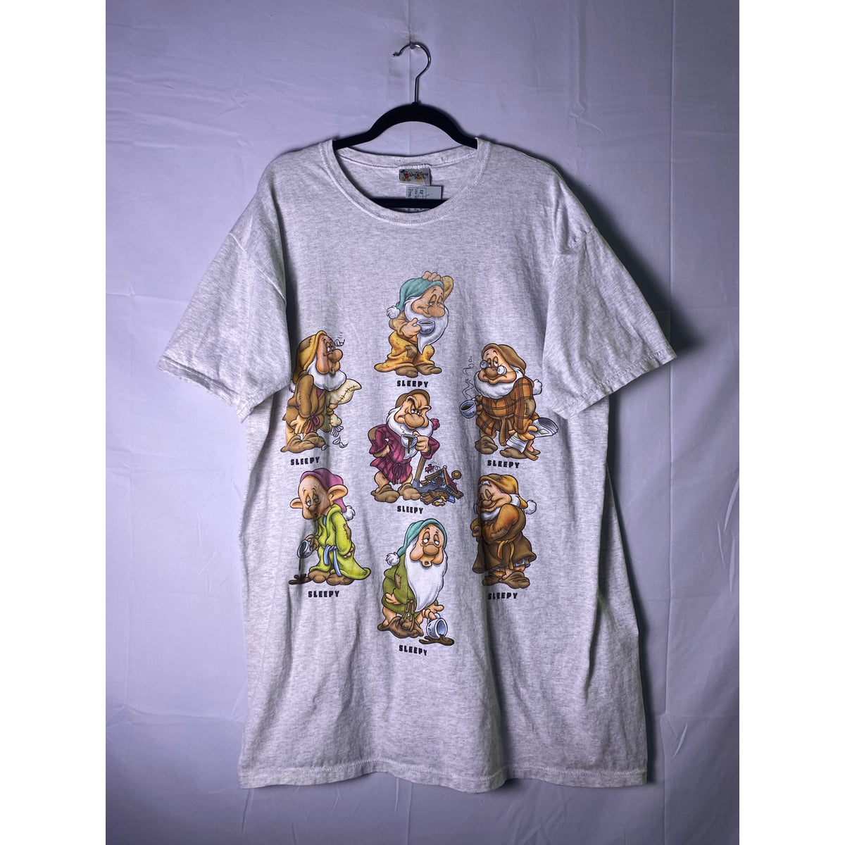 Walt Disney Would the Real SLEEPY Please stand up! Snow White 7 Dwarfs Shirt OS