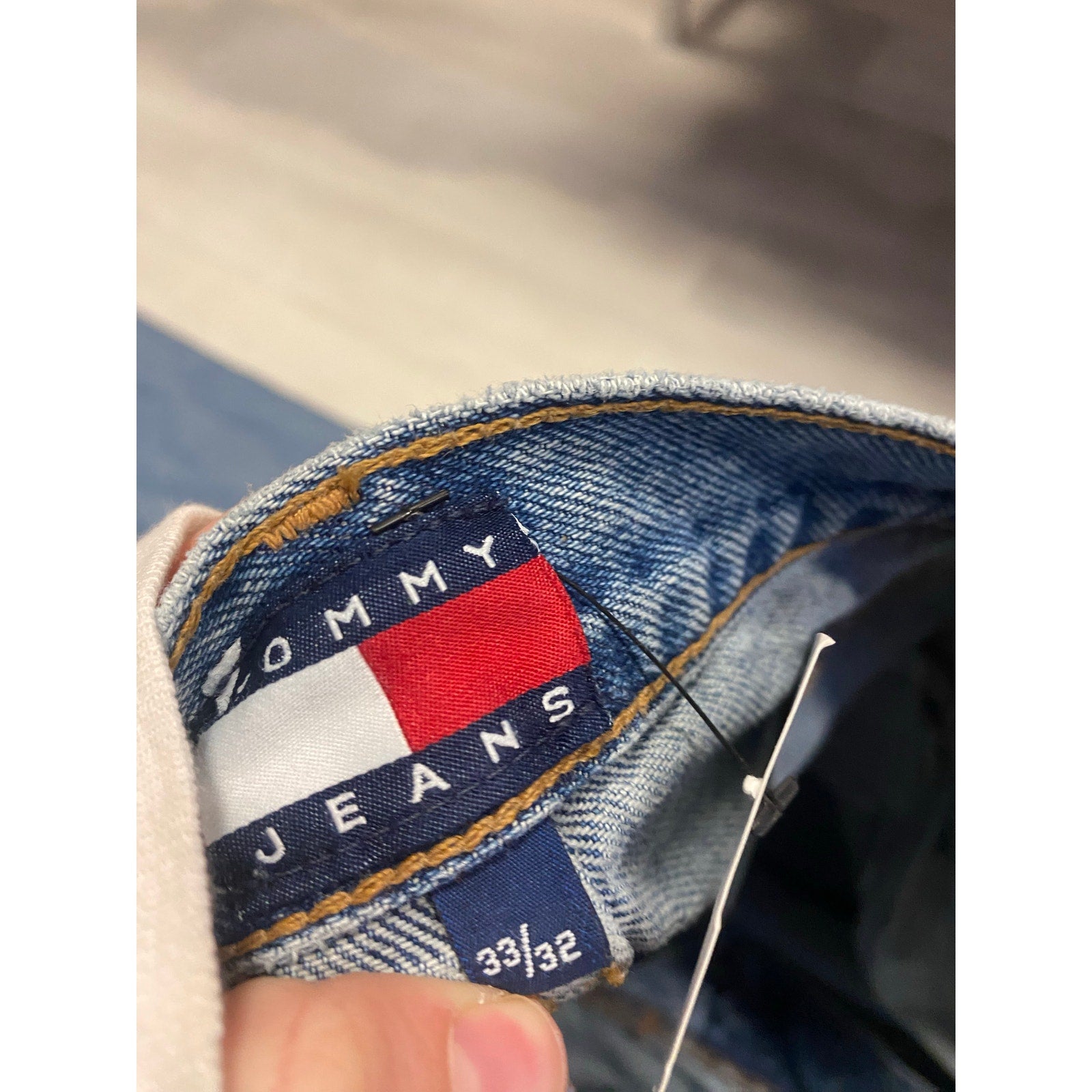 Vintage Tommy Hilfiger Jeans Blue Denim Light Wash Straight Leg Men's 33x32