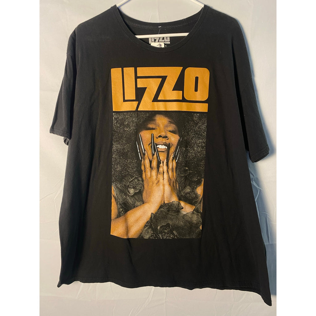 Lizzo Shirt Black Hip Hop Rap Music Graphic Crew Neck Short Sleeve Men's 2XL