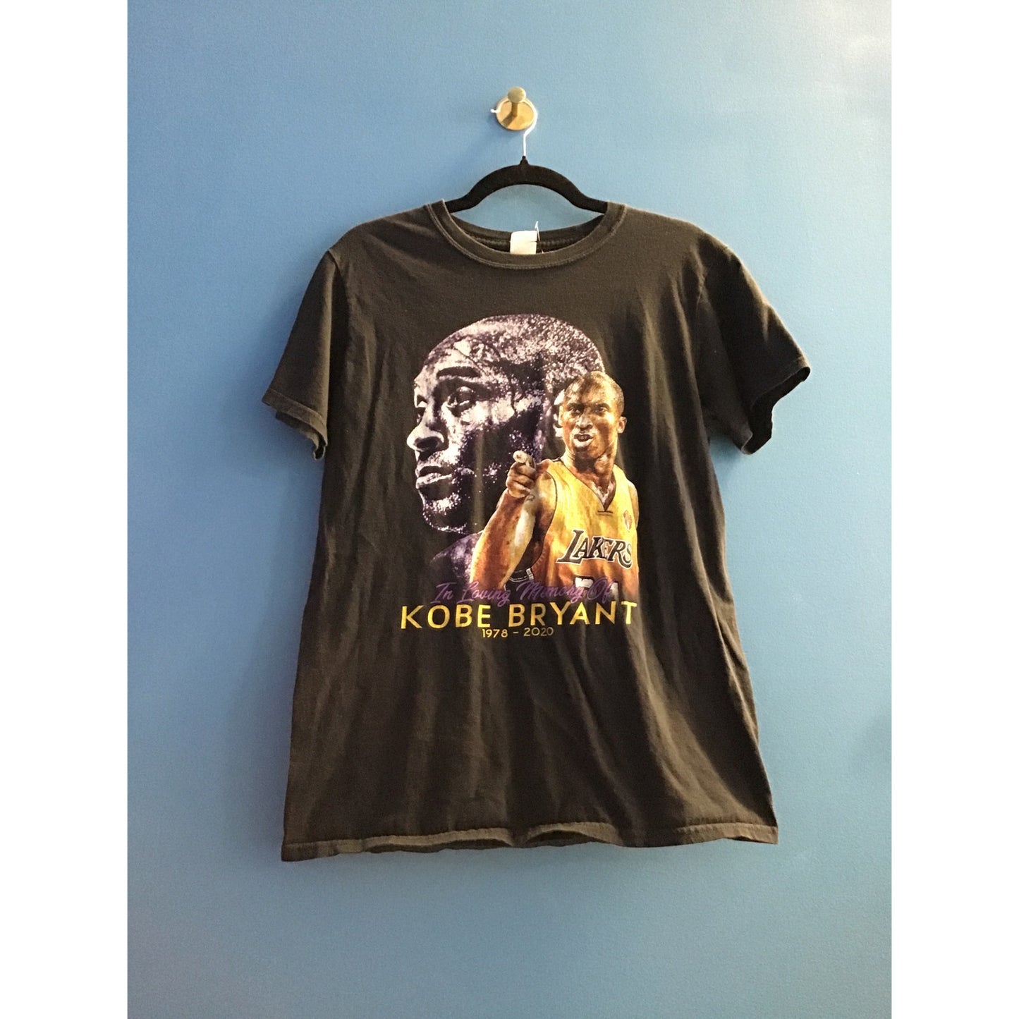 Gildan Kobe Bryant 1978-2020 Gianna Bryant Graphic Print Men's Size Medium