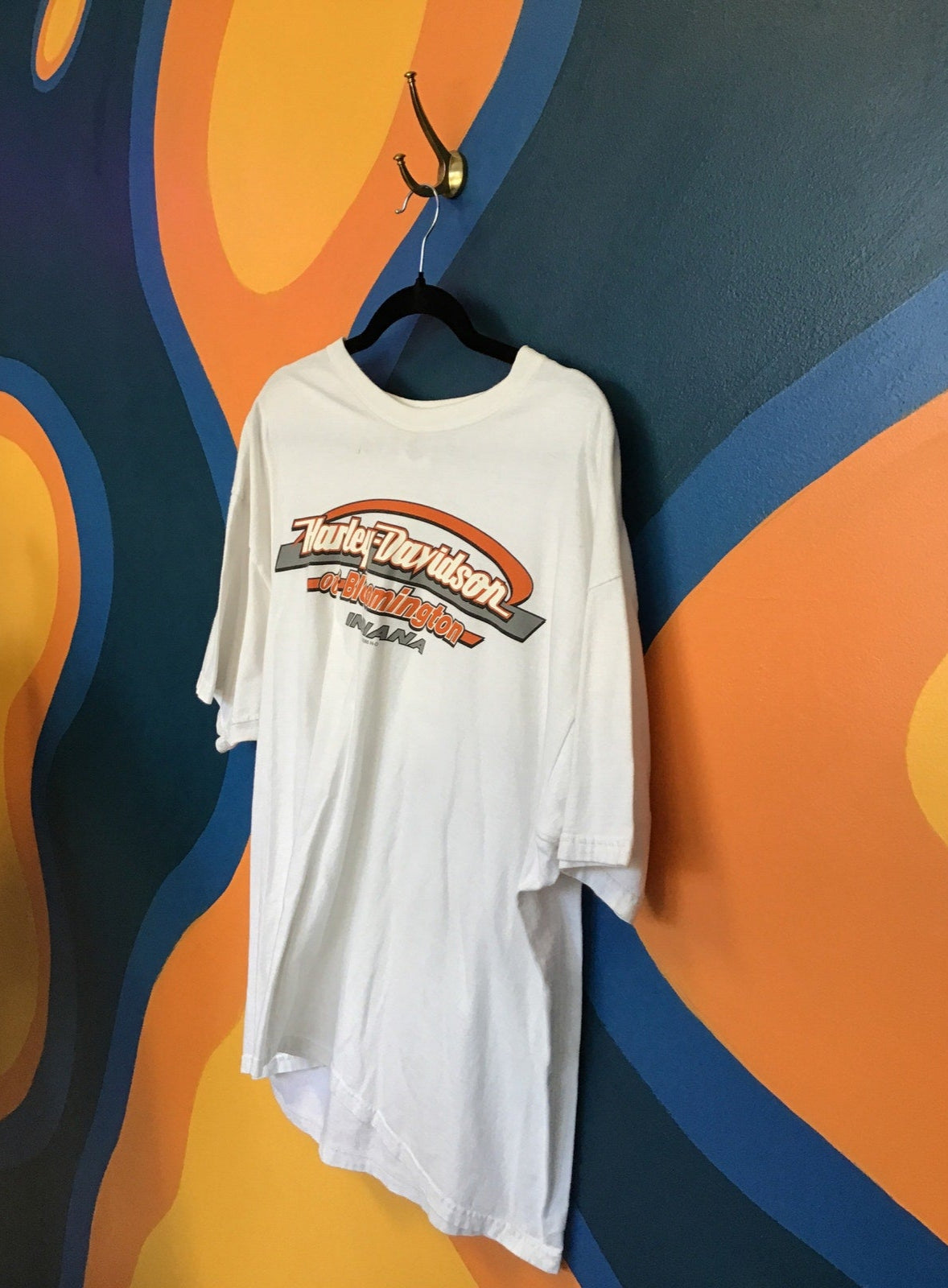 Harley Davidson Motorcycle of Bloomington, Indiana Graphic White Shirt Men's XL
