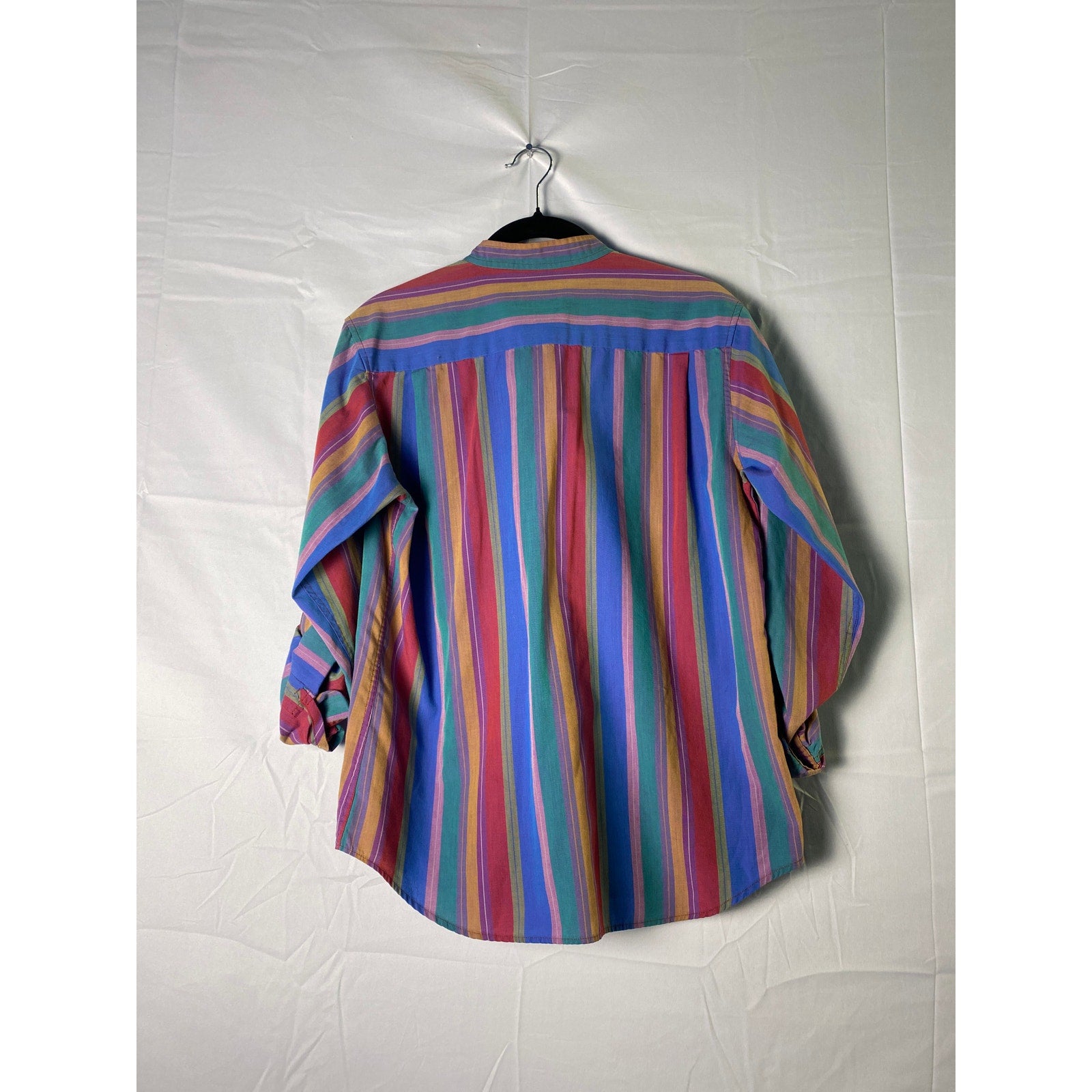 Liz Claiborne Blue Pink Red Striped Button Up Long Sleeve Blouse Women's Size 8