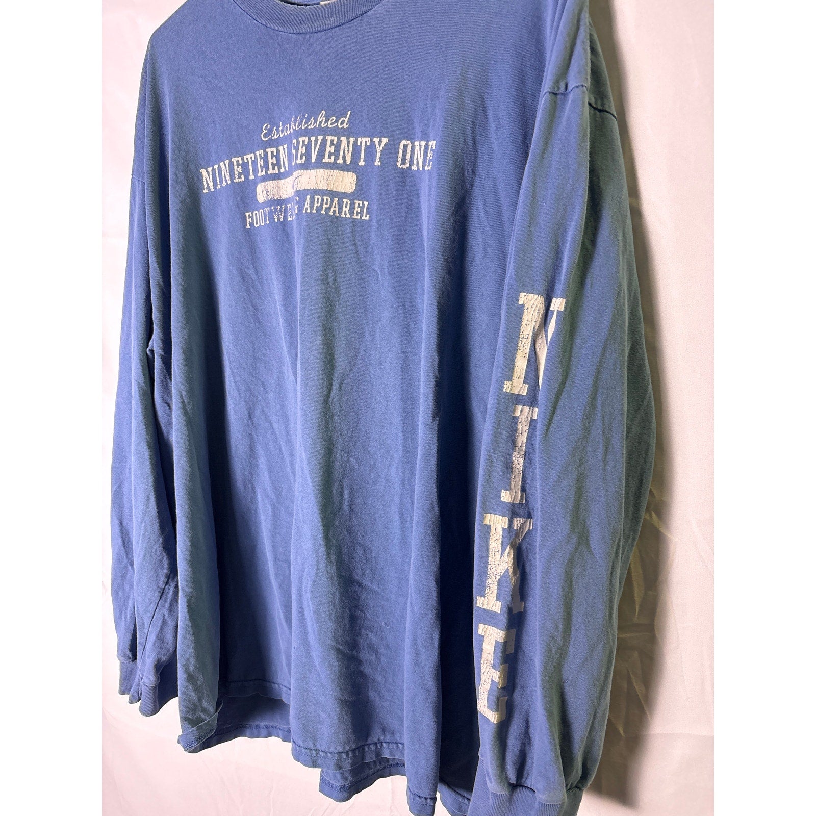 Vintage Nike Established NINETEEN SEVENTY ONE FOOTWEAR &amp; APPAREL Blue Shirt XL
