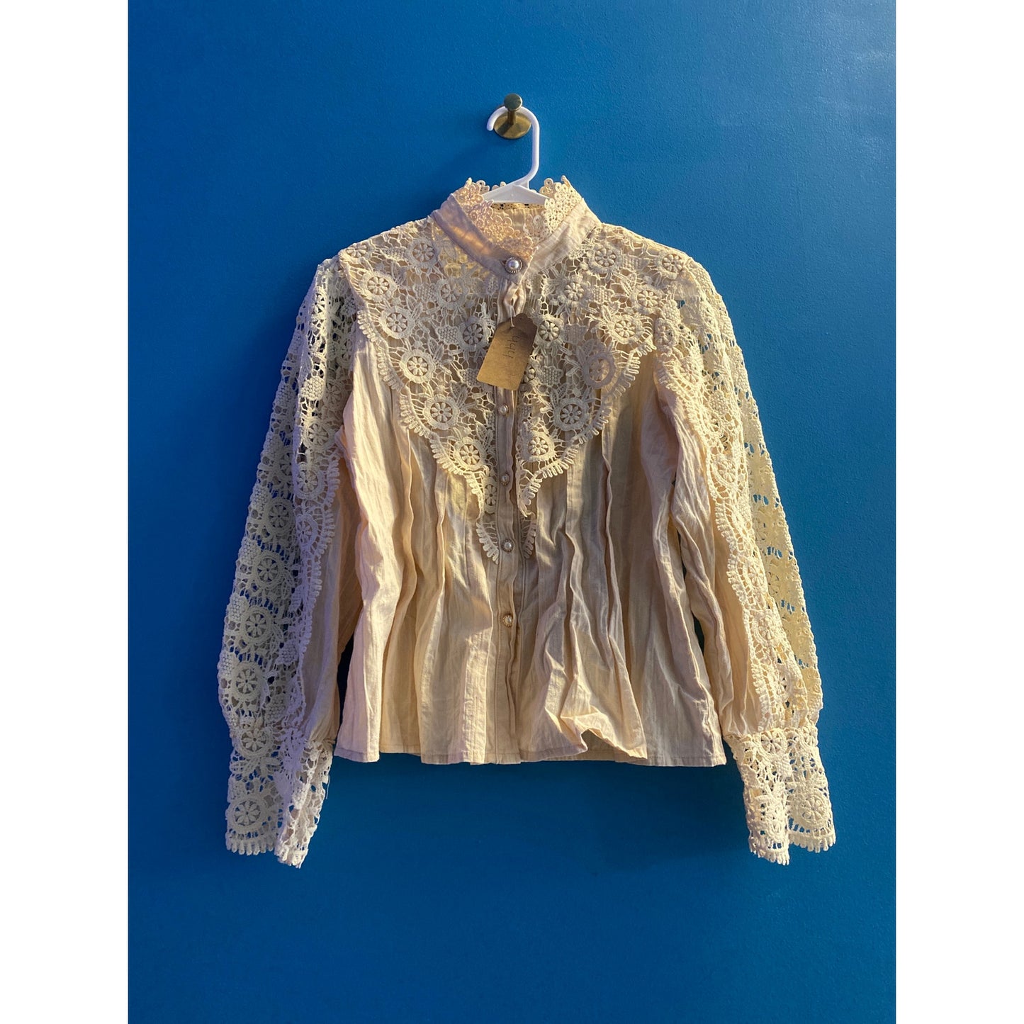 Floral Cream Lace Button Up Blouse Long Sleeve Women's Size Large