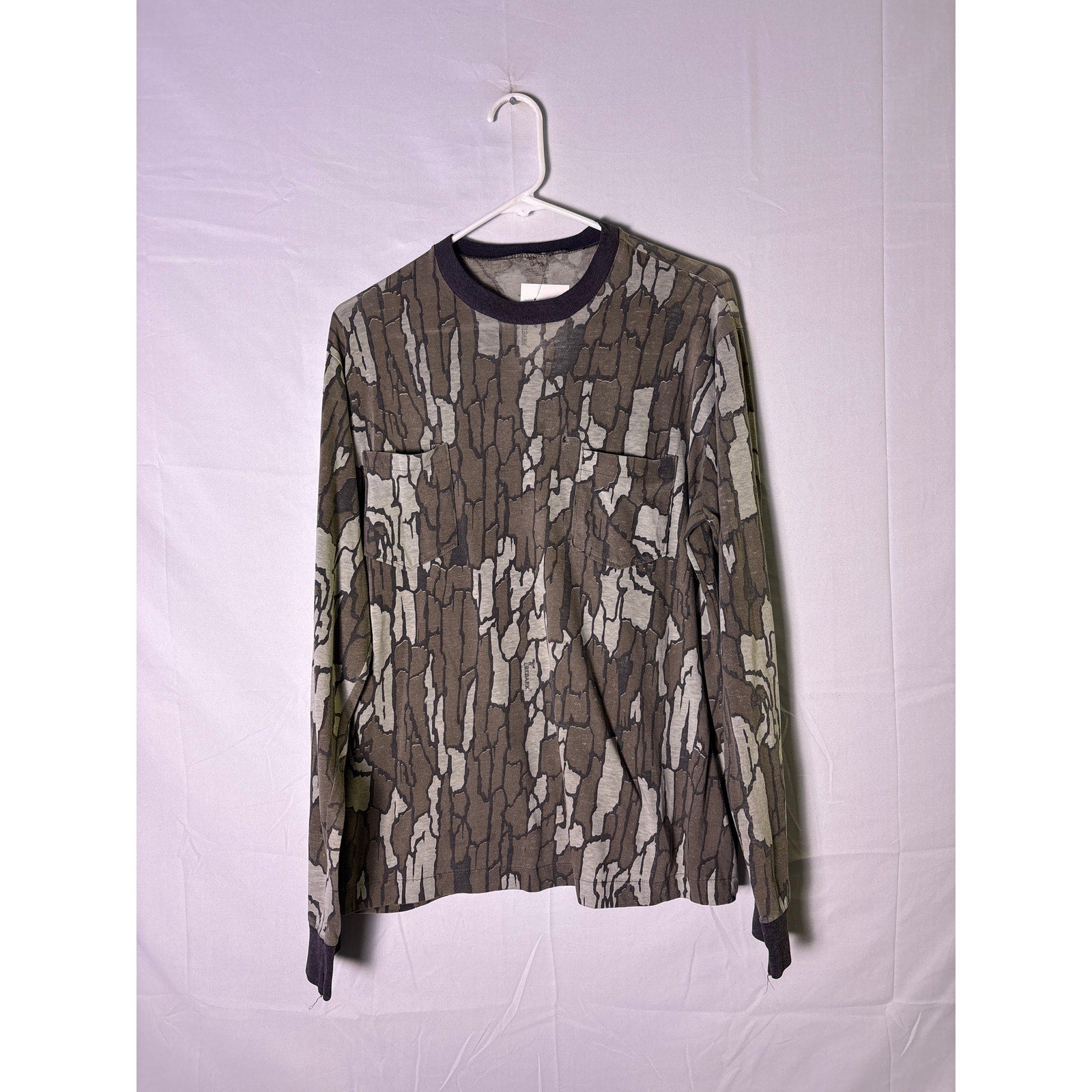 Realtree Brown Camouflage Double Pocket Long Sleeve Shirt Men's Size Large