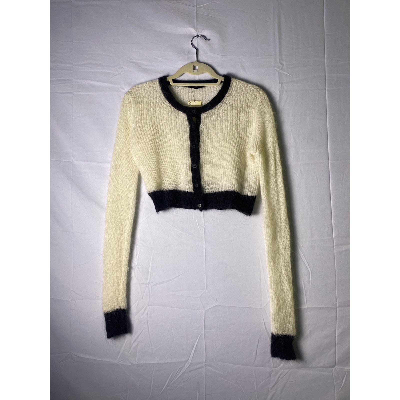 Cue Knit Cream Black Mohair Wool Nylon Blend Cropped Cardigan Sweater Medium