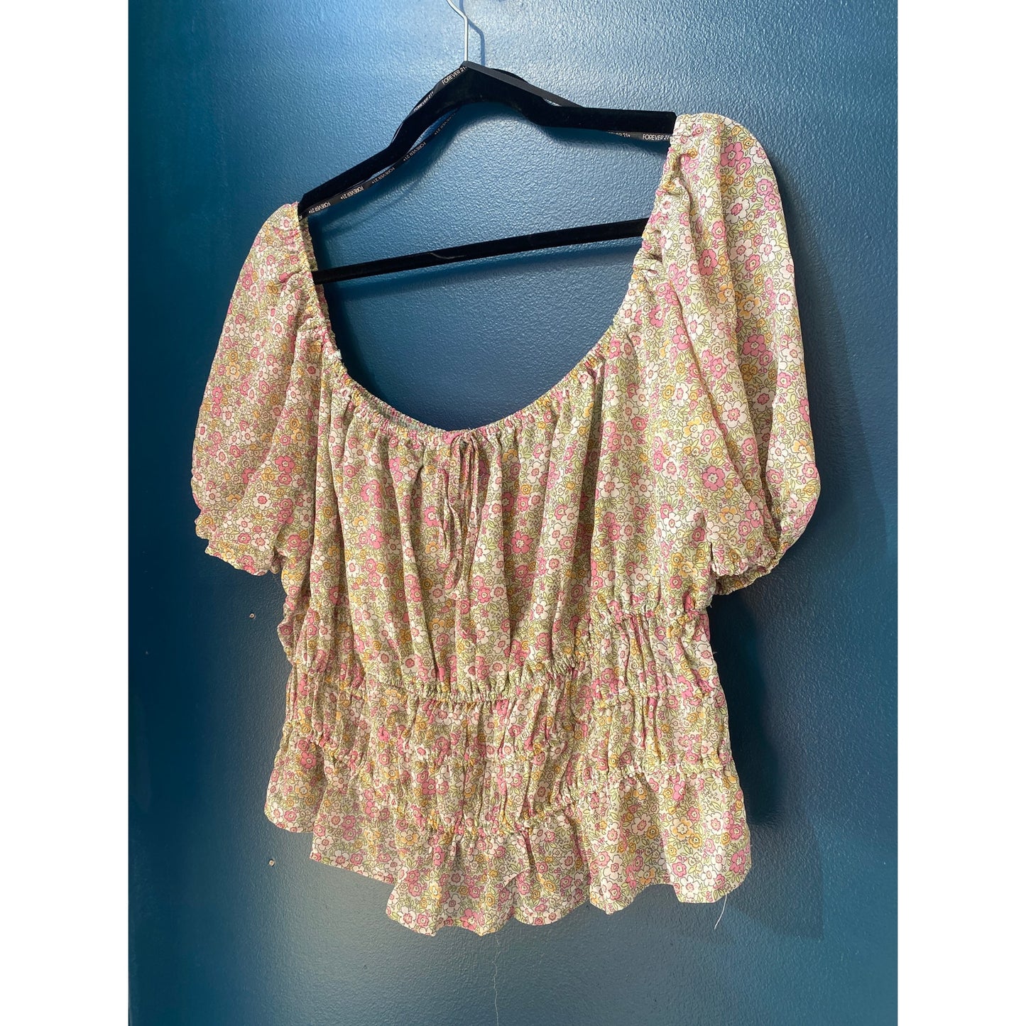 Forever 21 Pink Multi Floral Woven Crop Top Short Sleeve Women's Plus 1X NWT